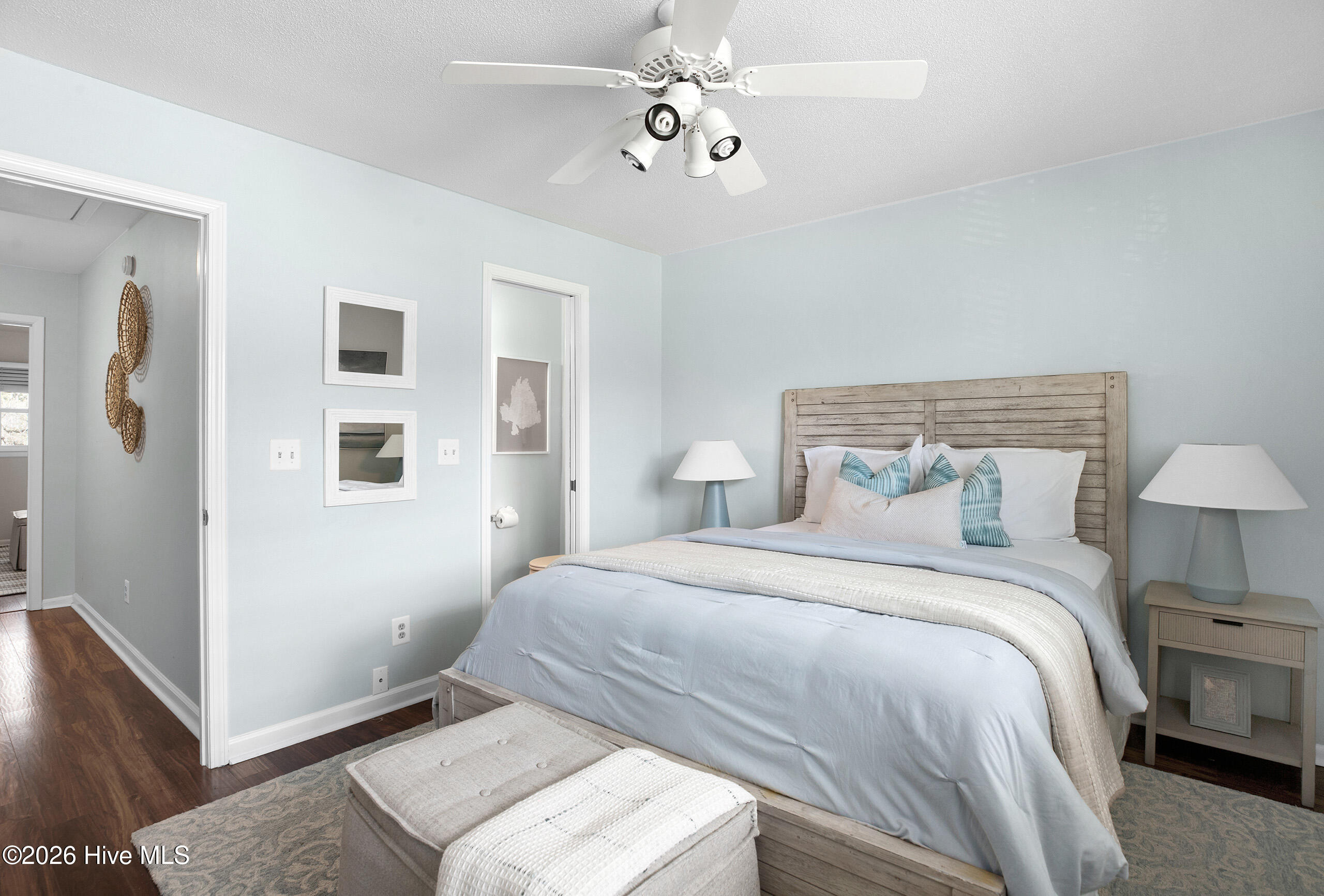 100561639 | Photo 30