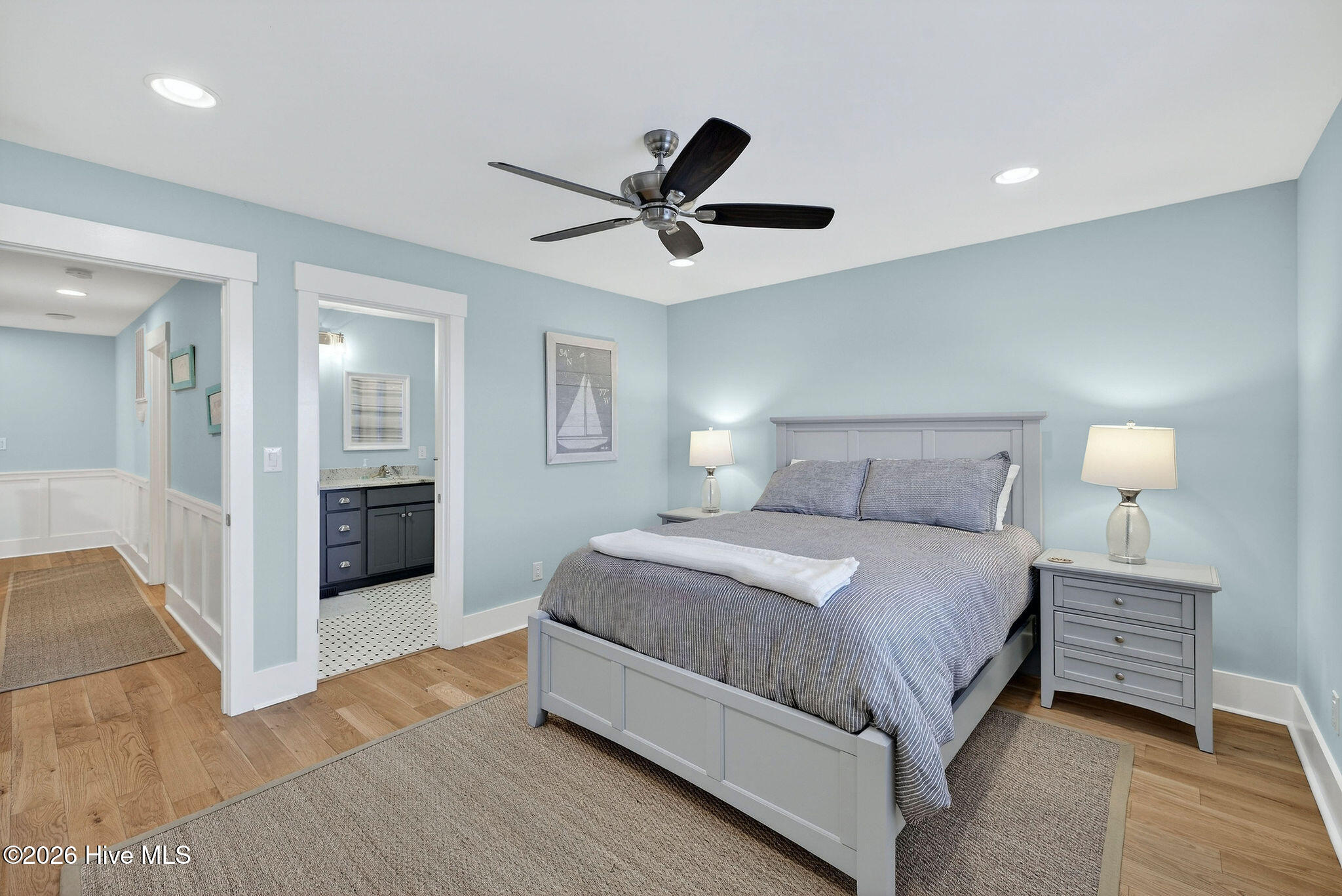 100547767 | Photo 14