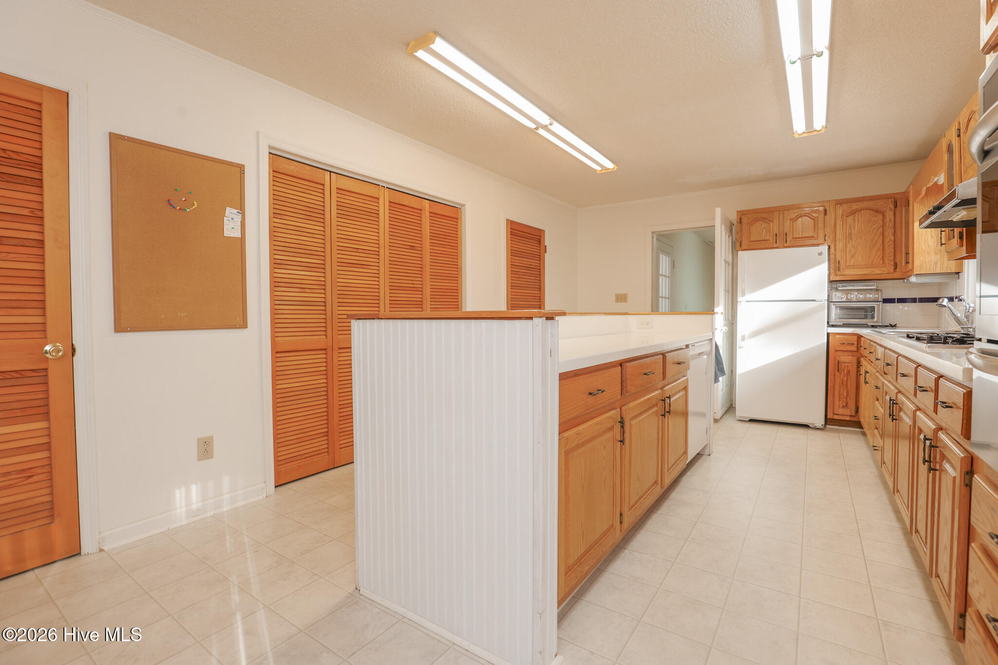 100550482 | Photo 16