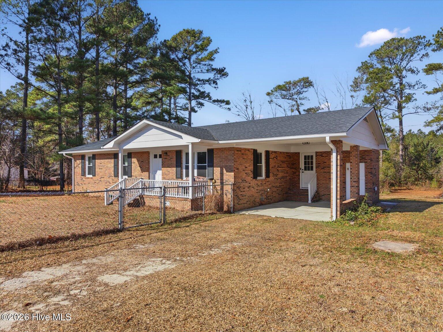 100548025 | Photo 37