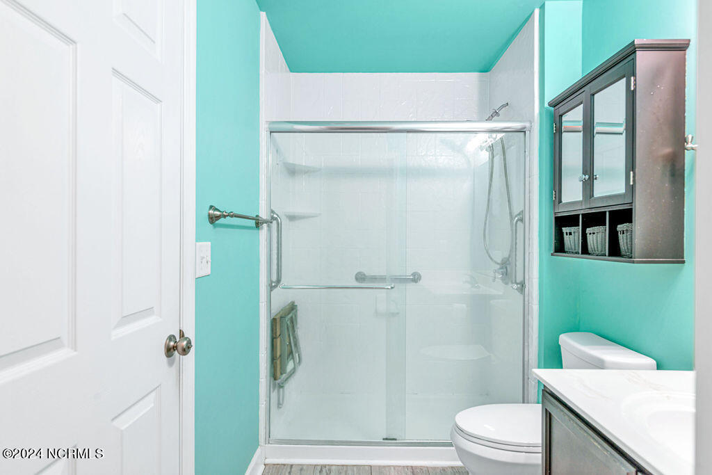 100541107 | Photo 16