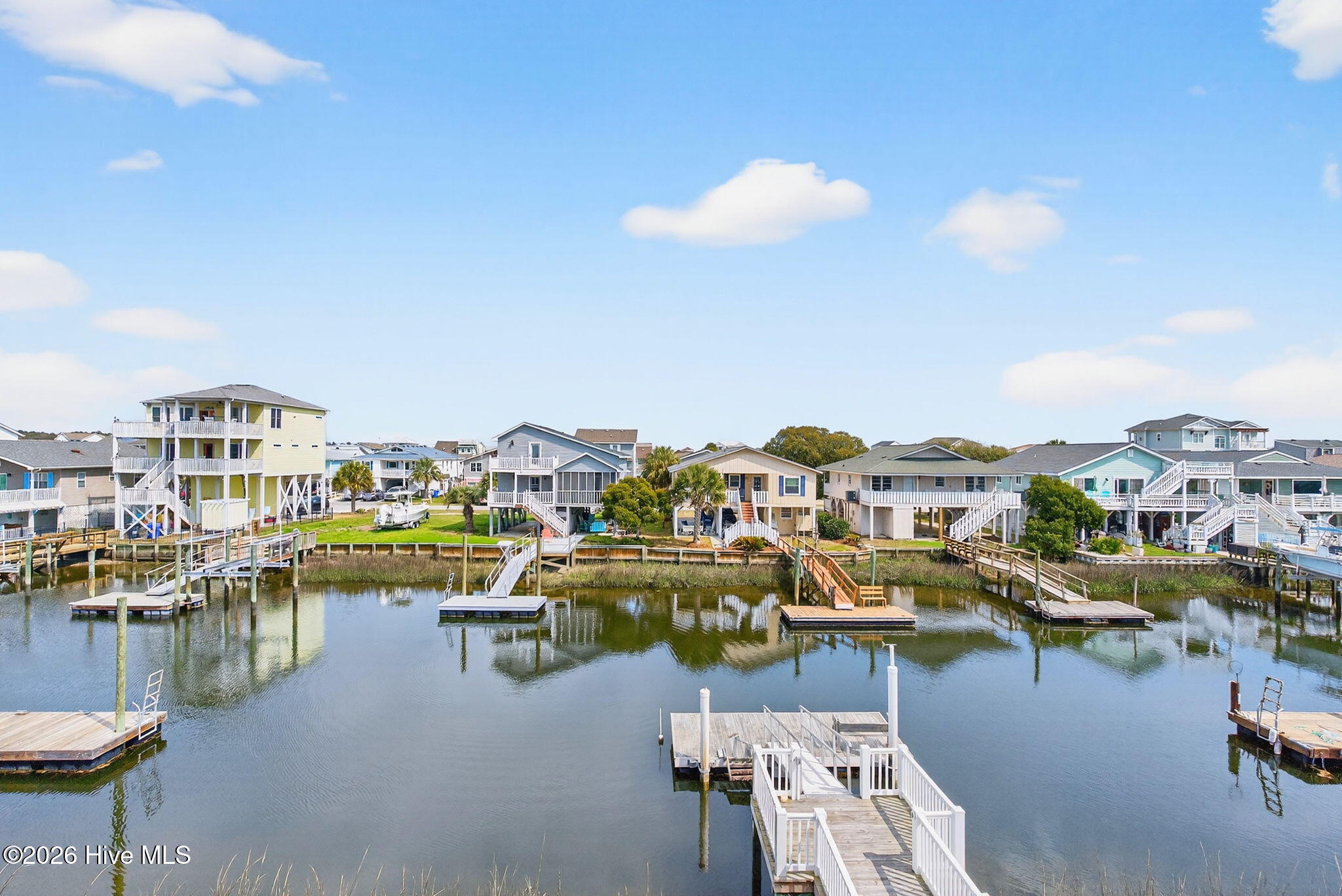 100548293 | Photo 27