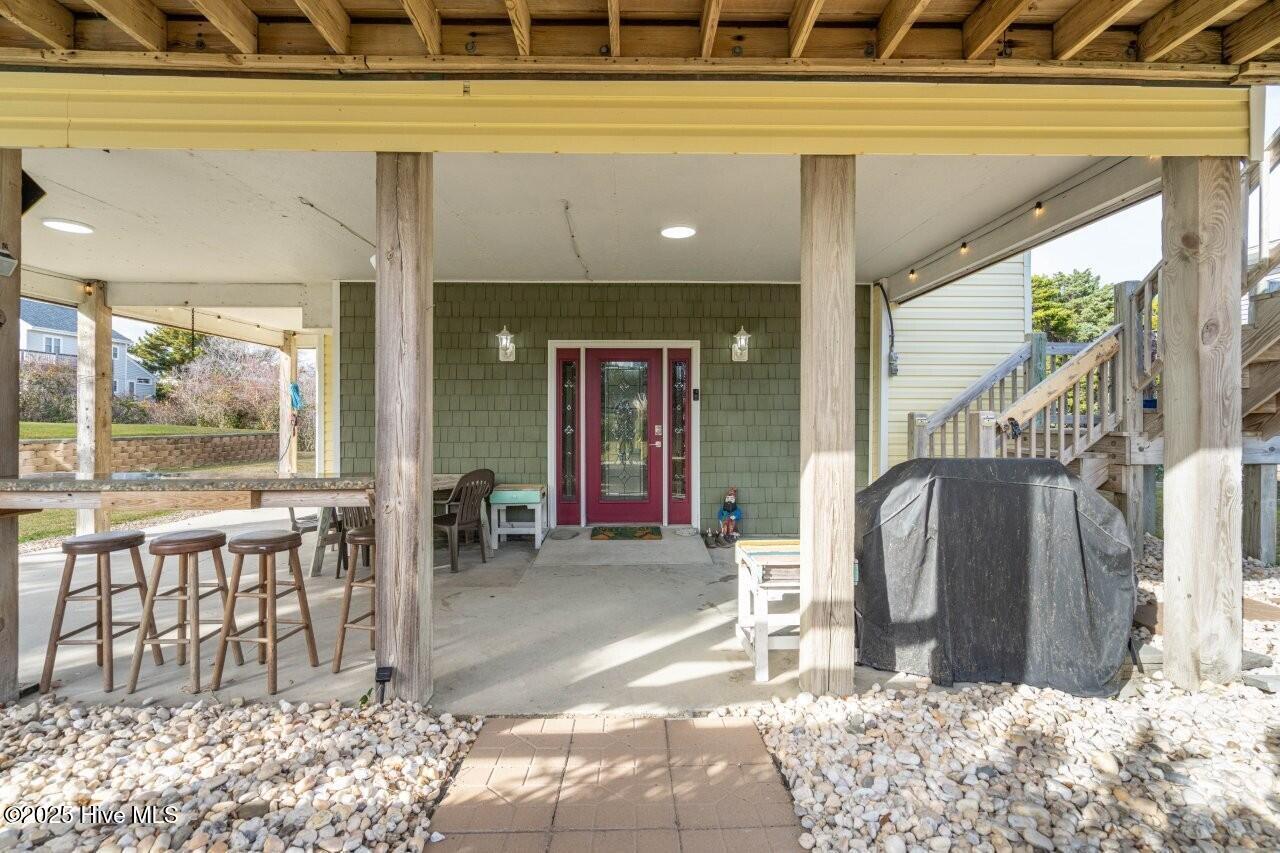 100544144 | Photo 40