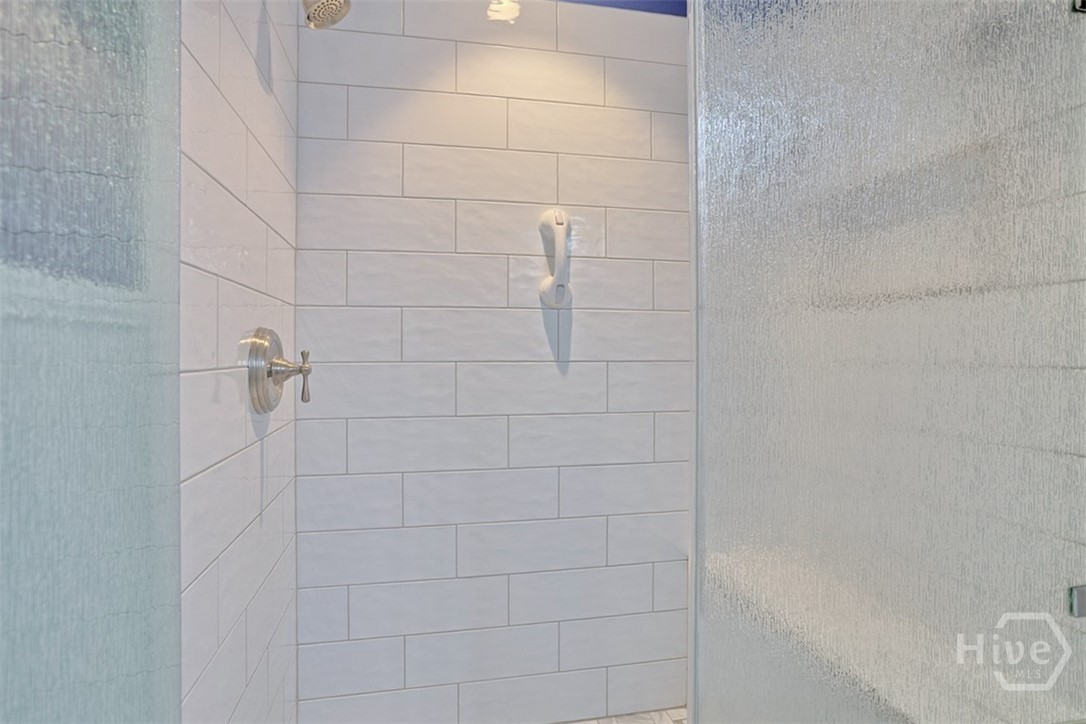 MASTER SHOWER