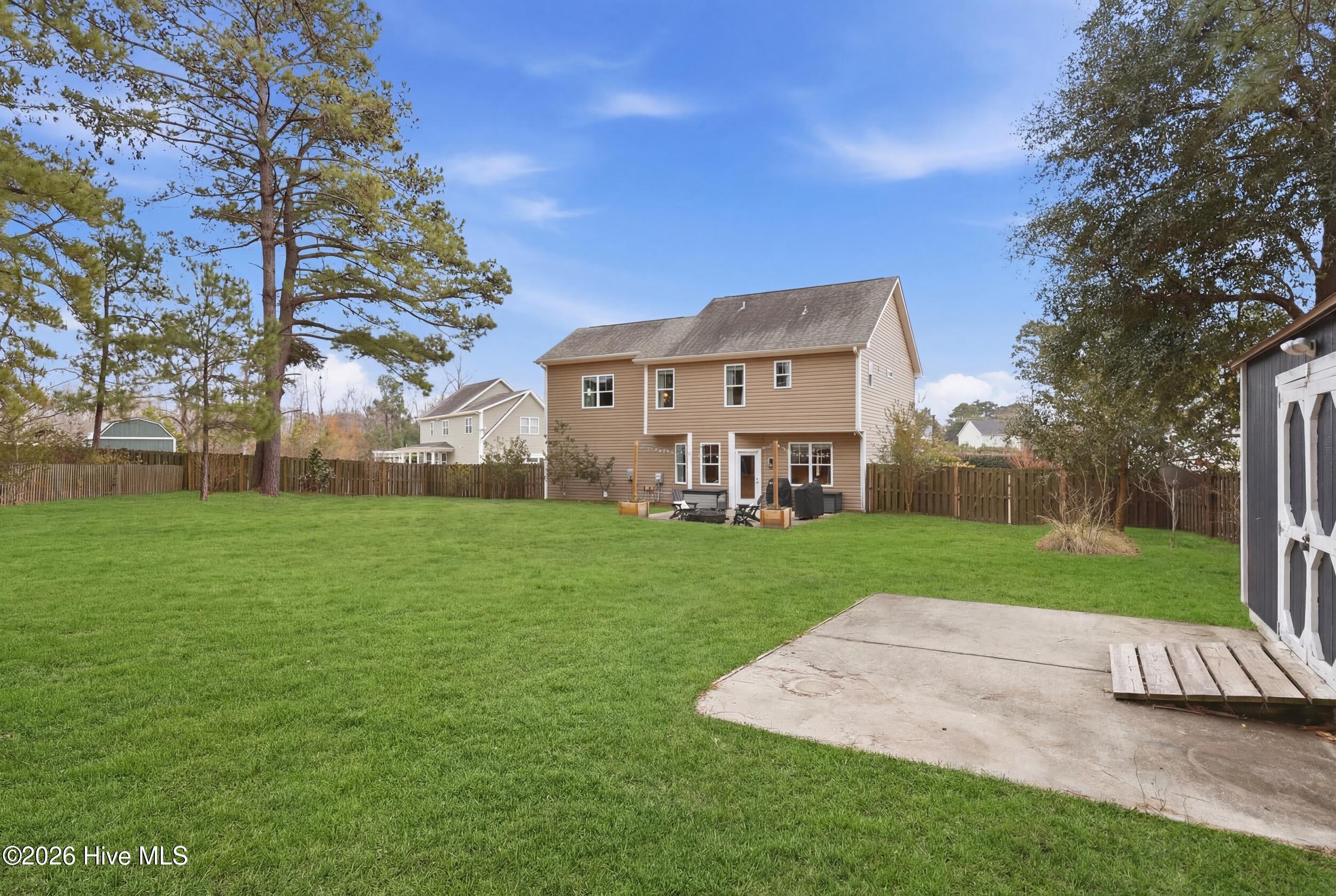 38 Pin Oak Court, Hampstead, NC, 28443