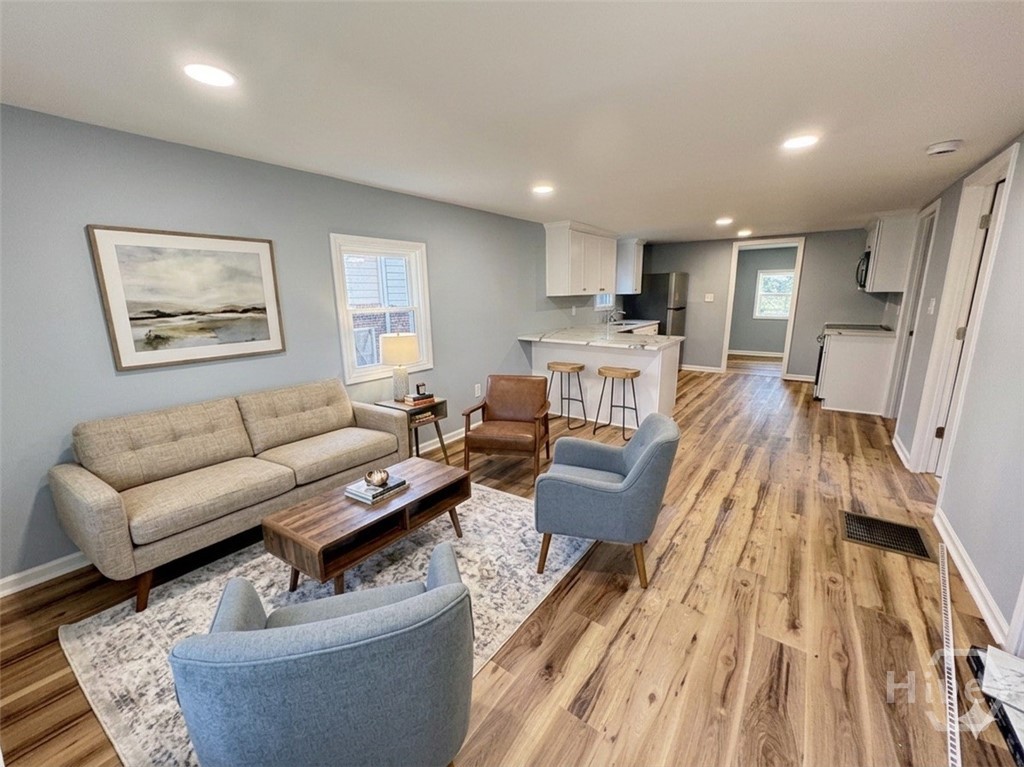 Virtually Staged living room 286 Pine Ave