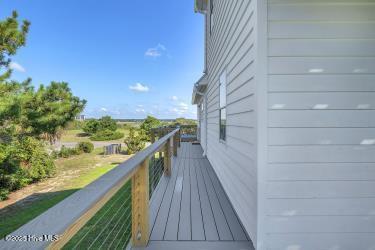 100510345 | Photo 38