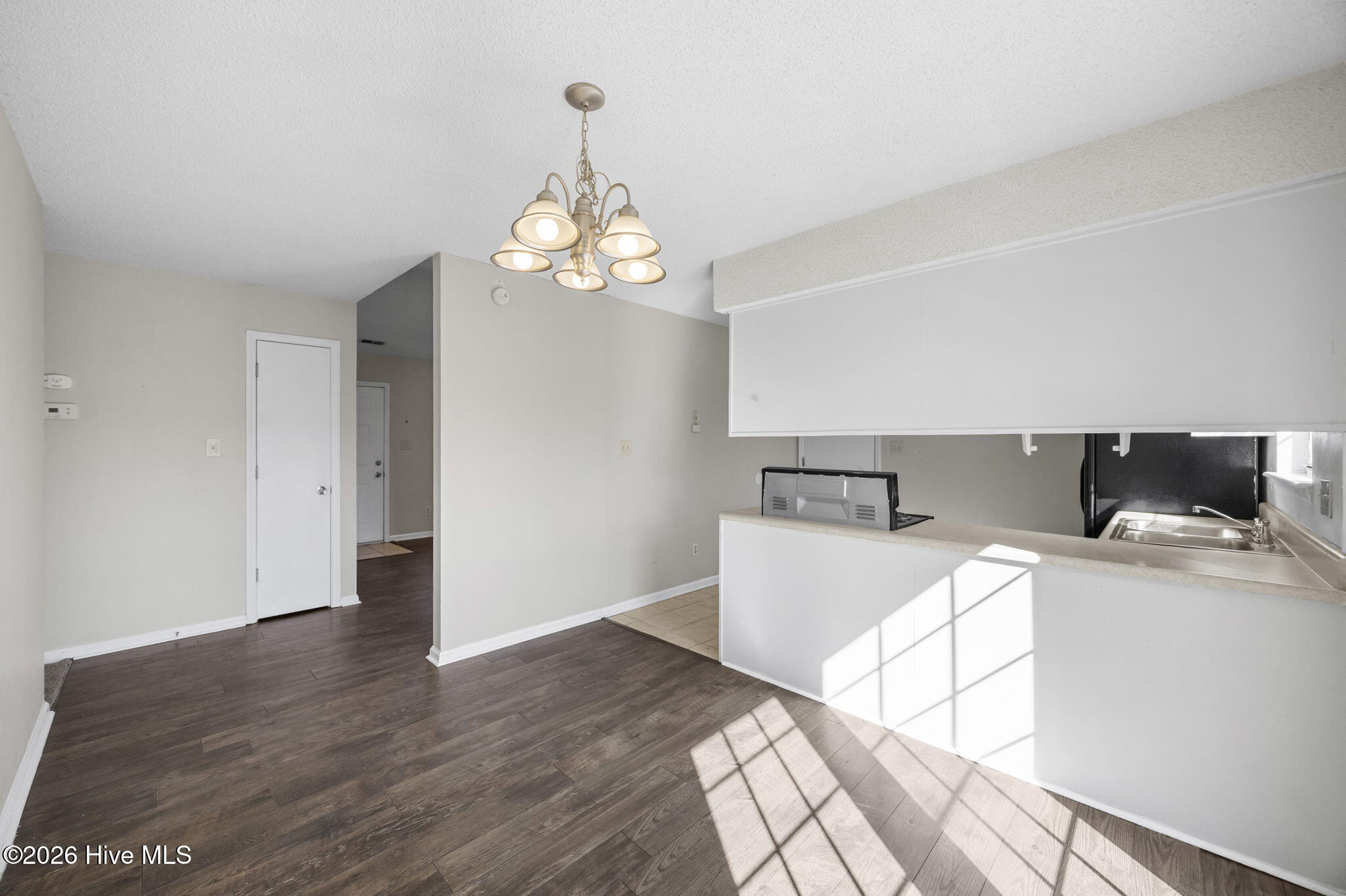 2903 Norbrick Street, Midway Park, NC 28544 – photo 10: 14-web-or-mls-2903 Norbrick St. 19