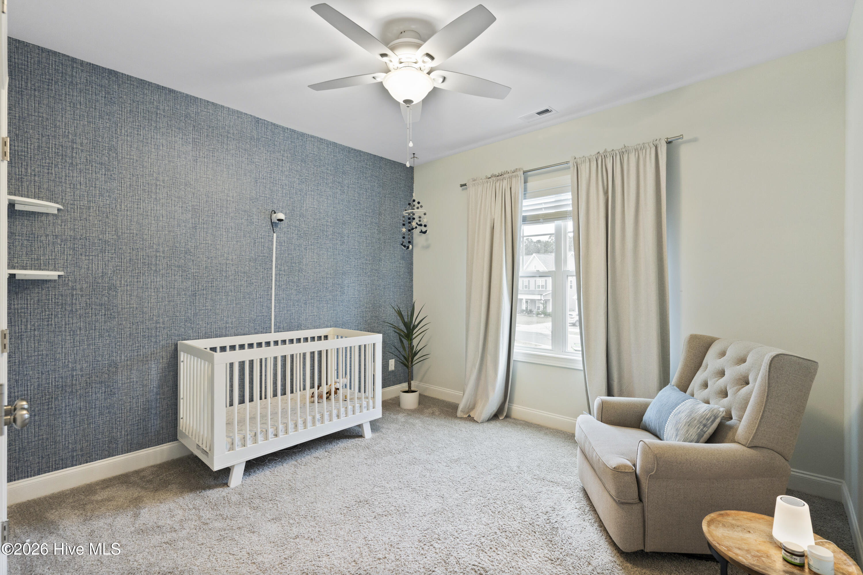 100549659 | Photo 35