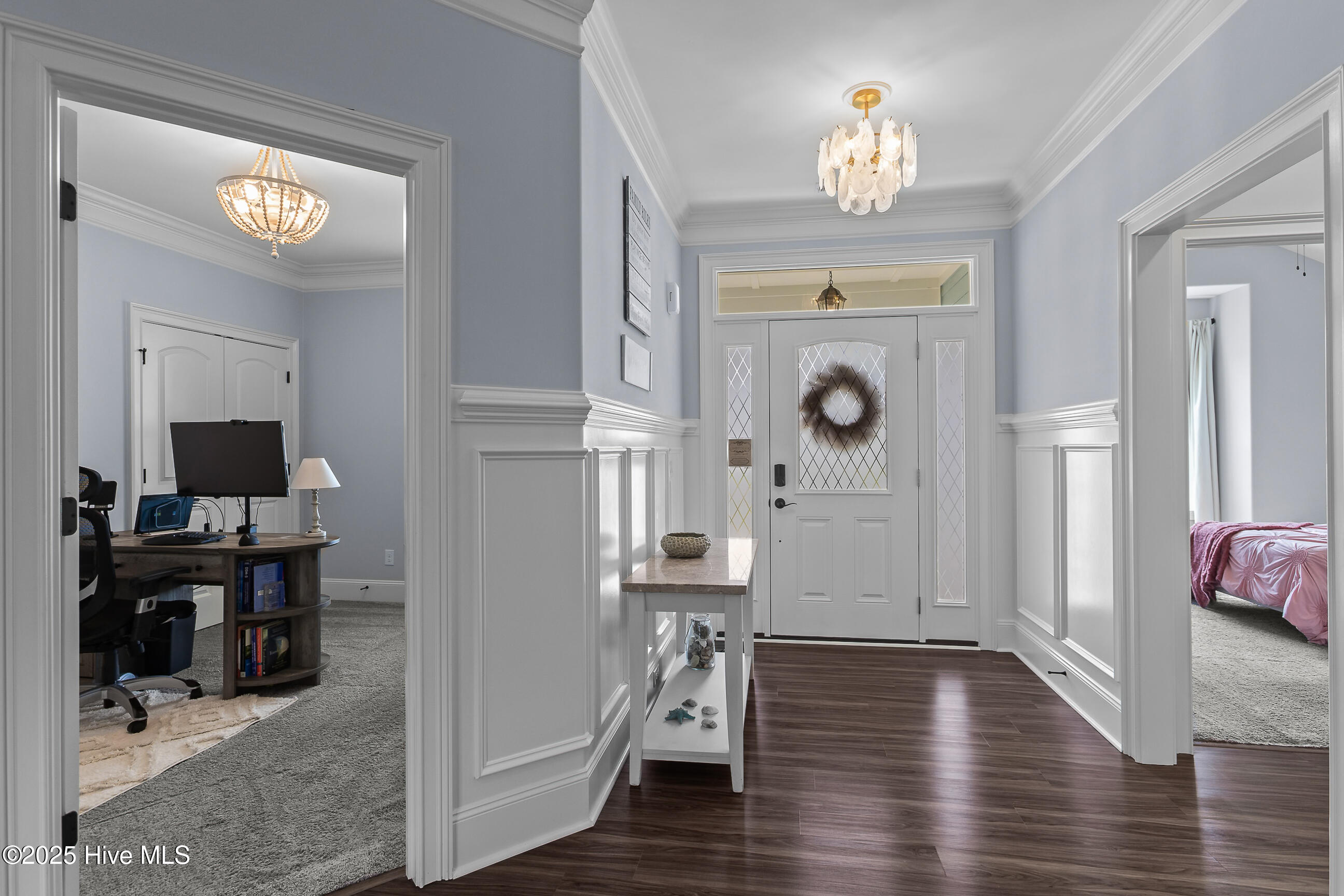 100536190 | Photo 22