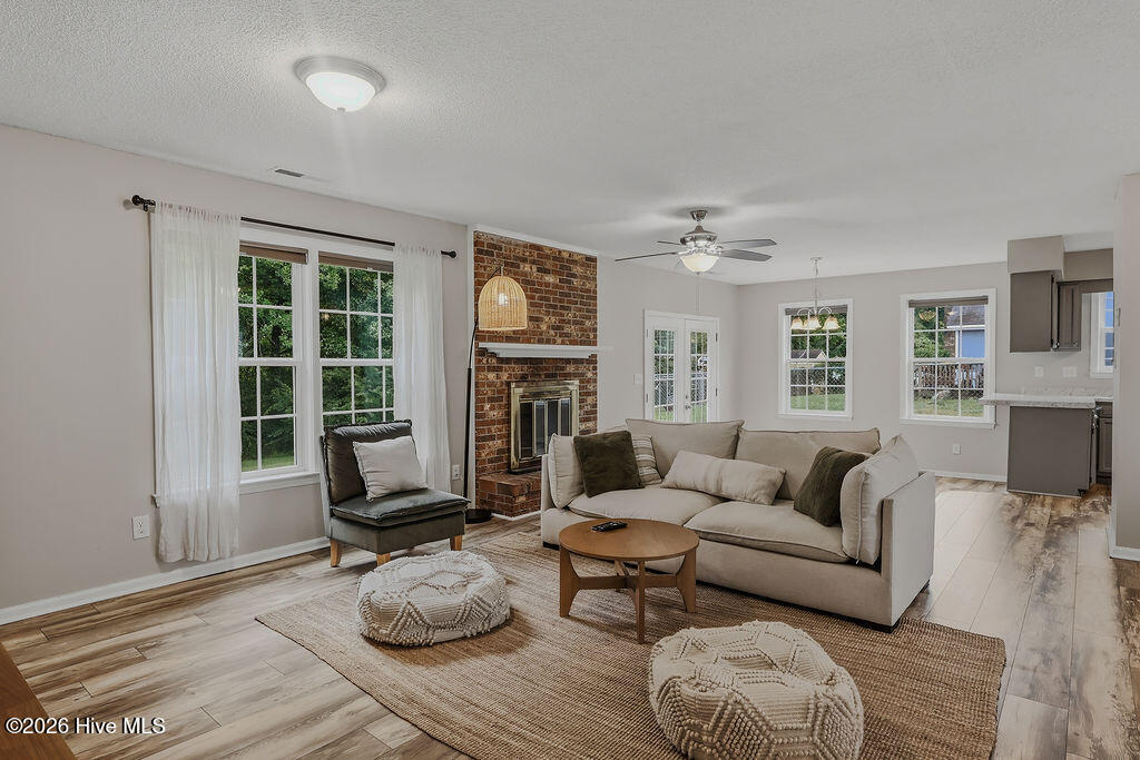 2038 Hunters Ridge Drive,Midway Park