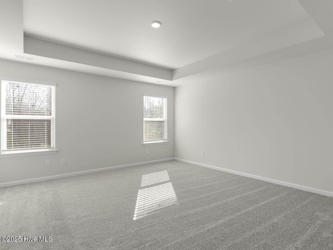 100553501 | Photo 26