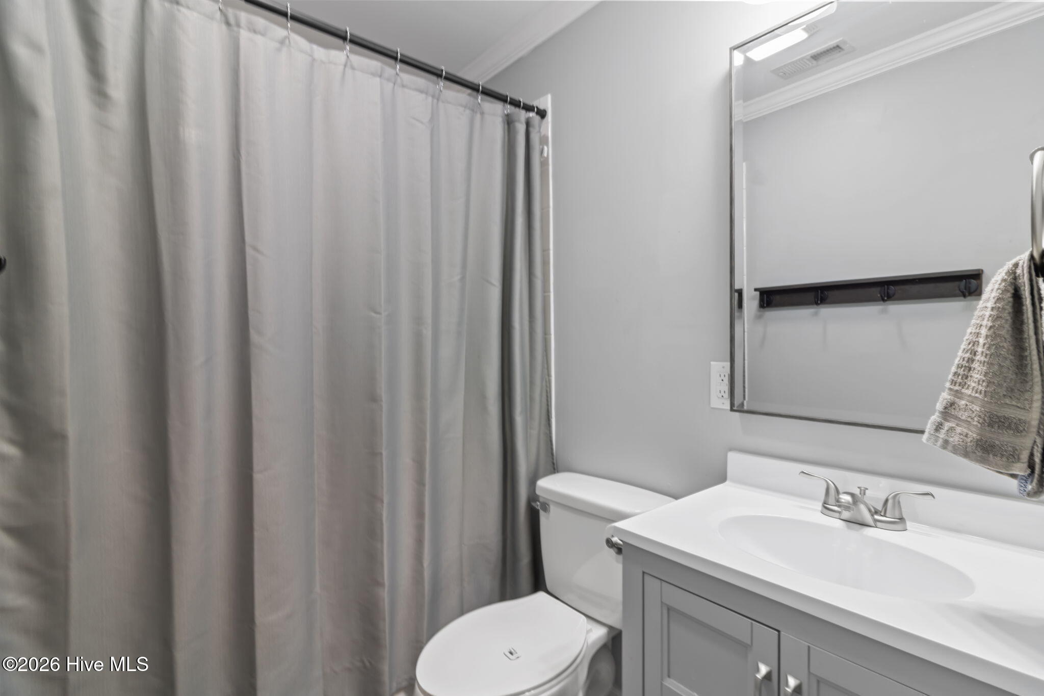 100561456 | Photo 17