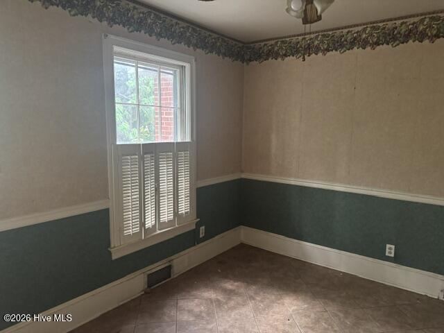 Homes for sale in Ahoskie, NC | 102 S Pembroke Ave, Ahoskie, NC 27910 | MLS# 100588052
