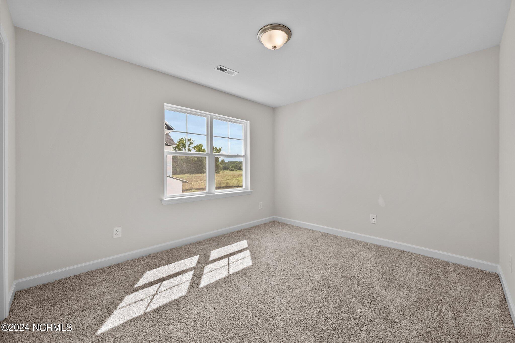 100441998 | Photo 29