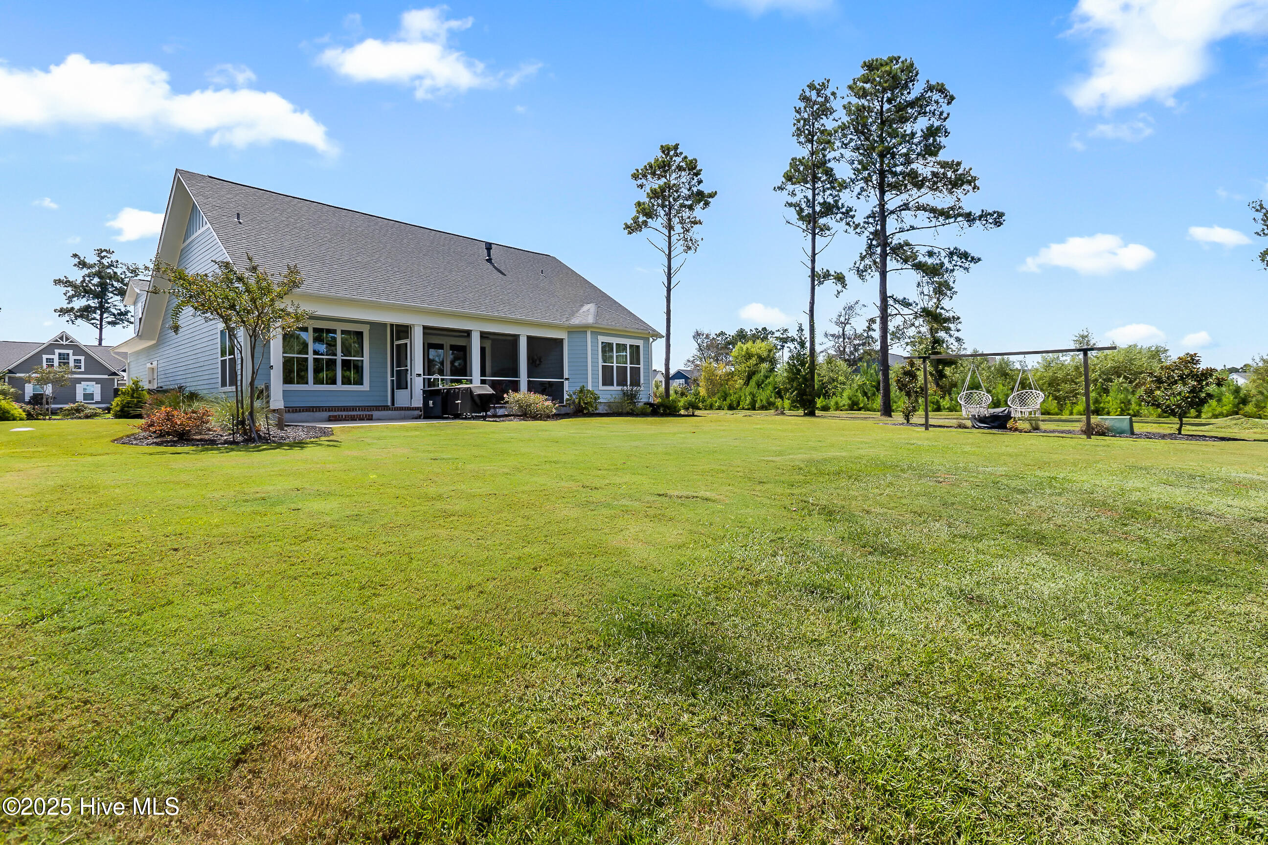 100536190 | Photo 39