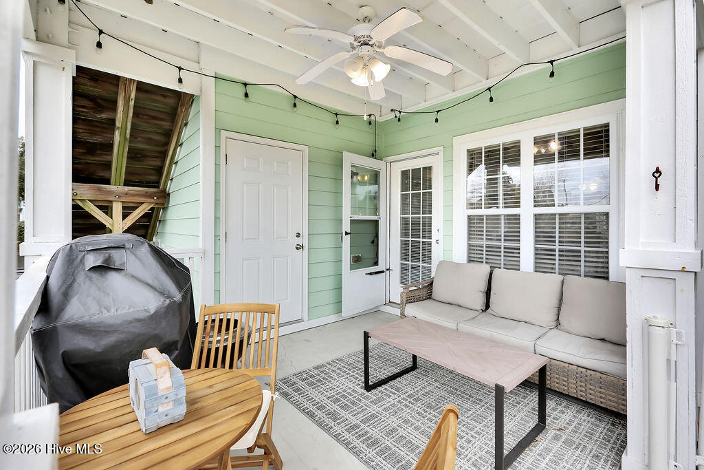 100549574 | Photo 19