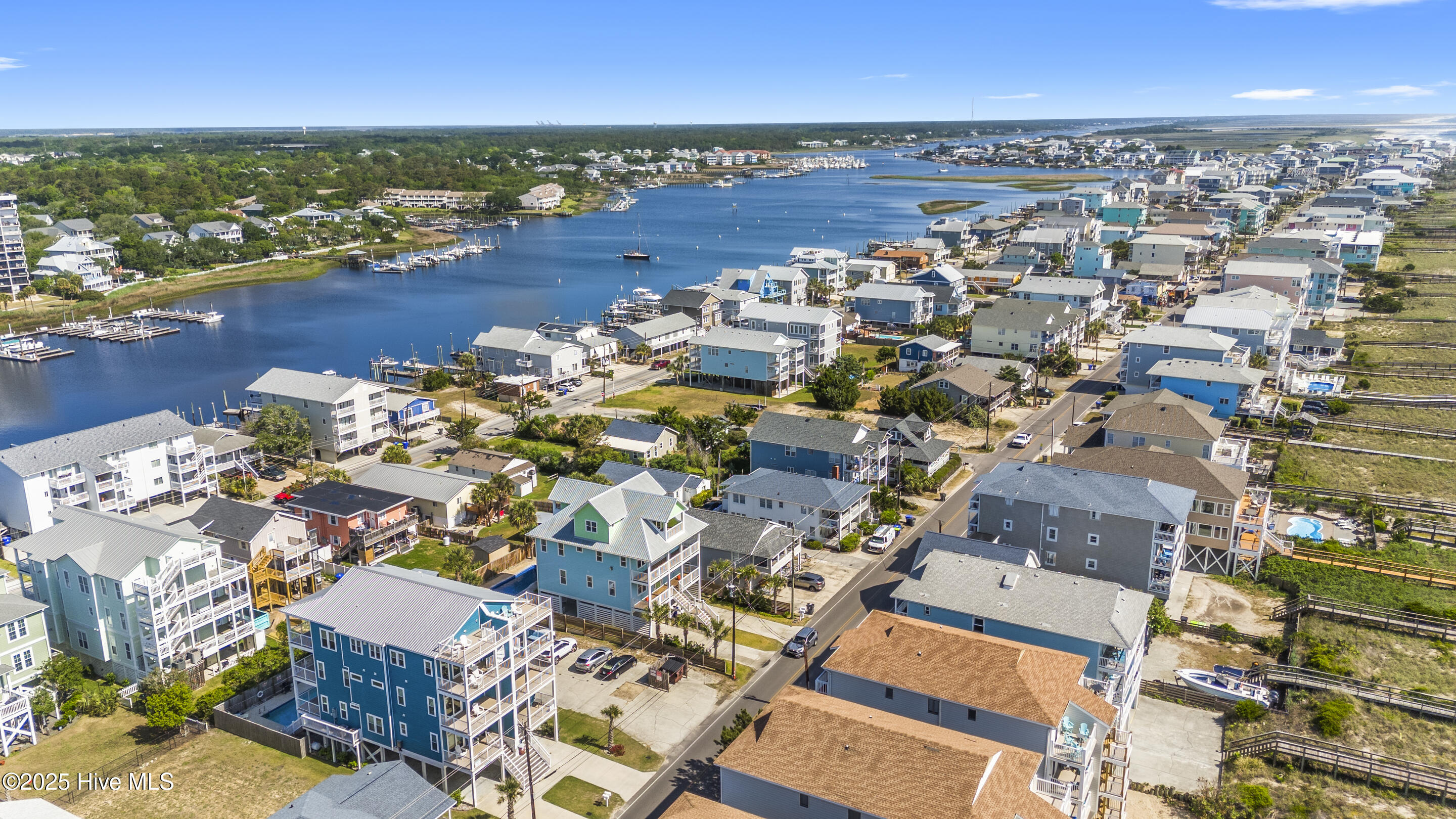 100546284 | Photo 79