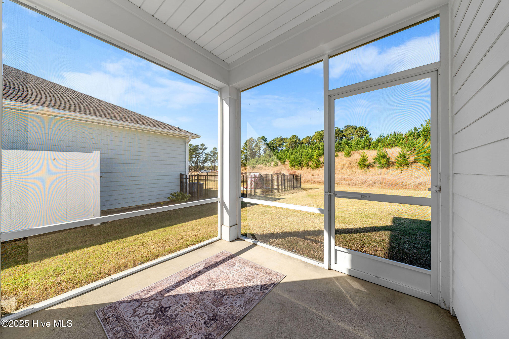 100539912 | Photo 30