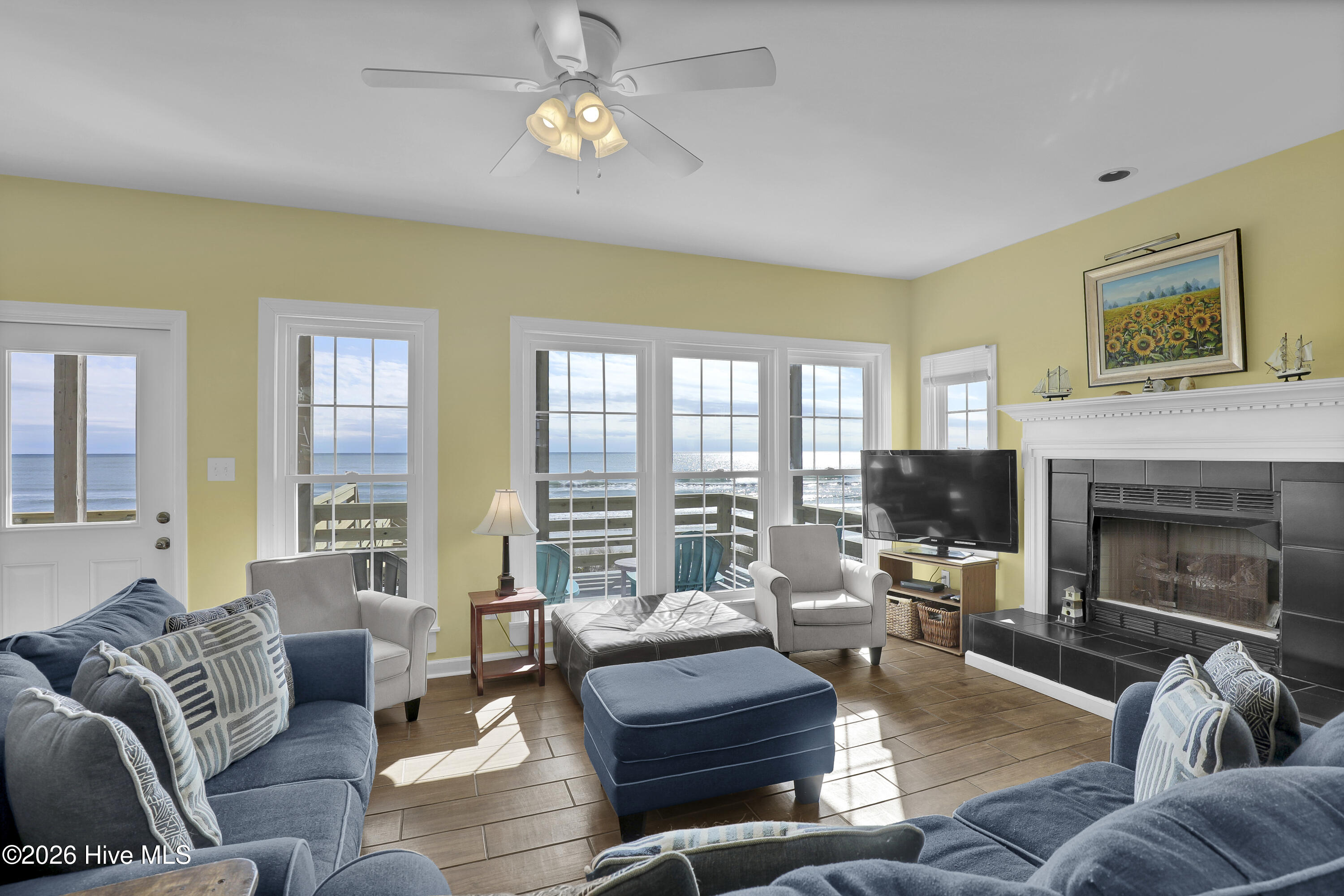 100551936 | Photo 37