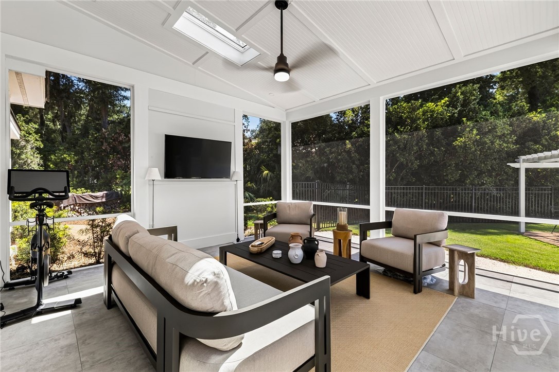 Screened In Porch