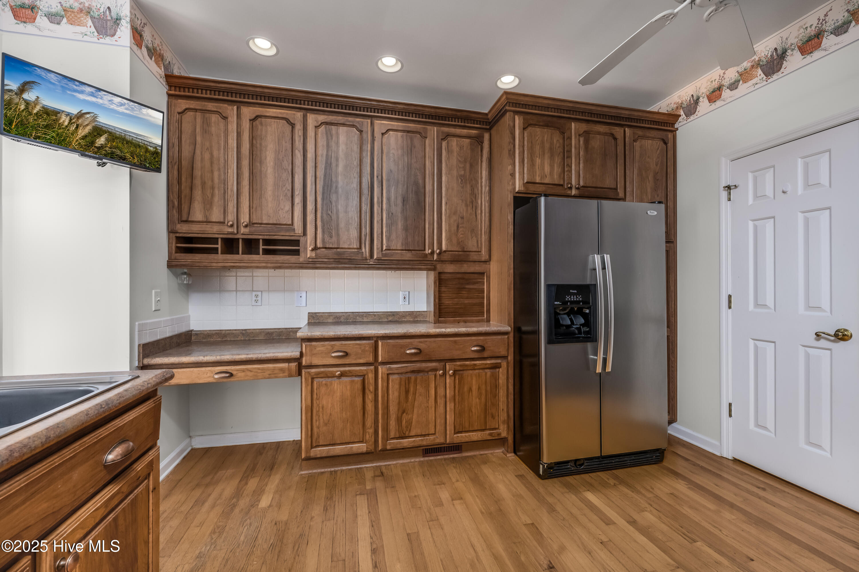 100541509 | Photo 16