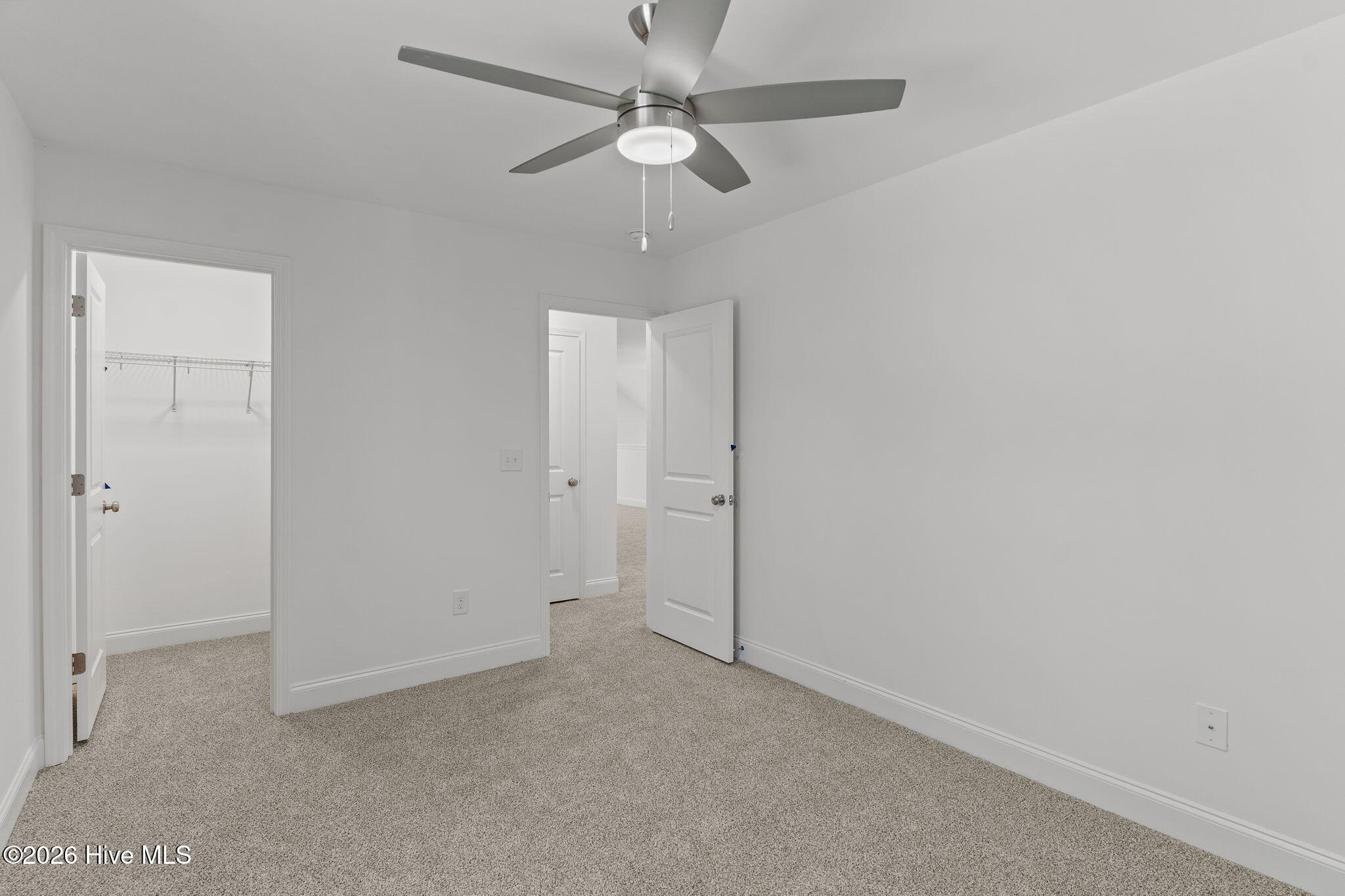 100528695 | Photo 12