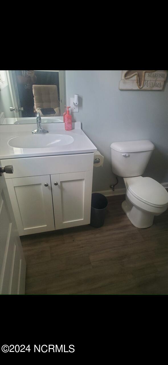 100569807 | Photo 12