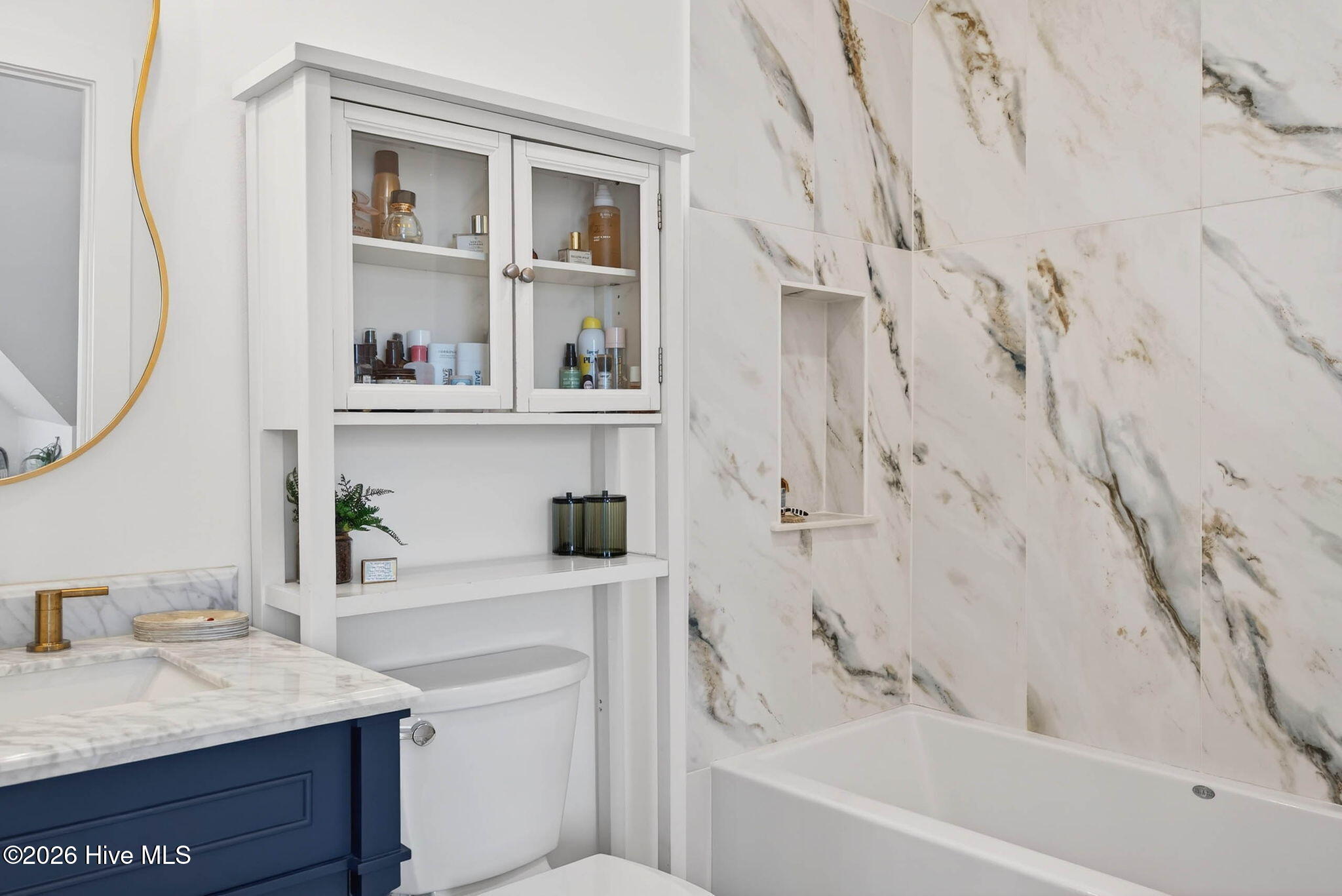 100563194 | Photo 34