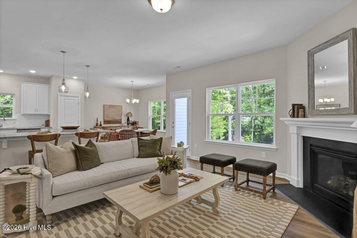 100551772 | Photo 11