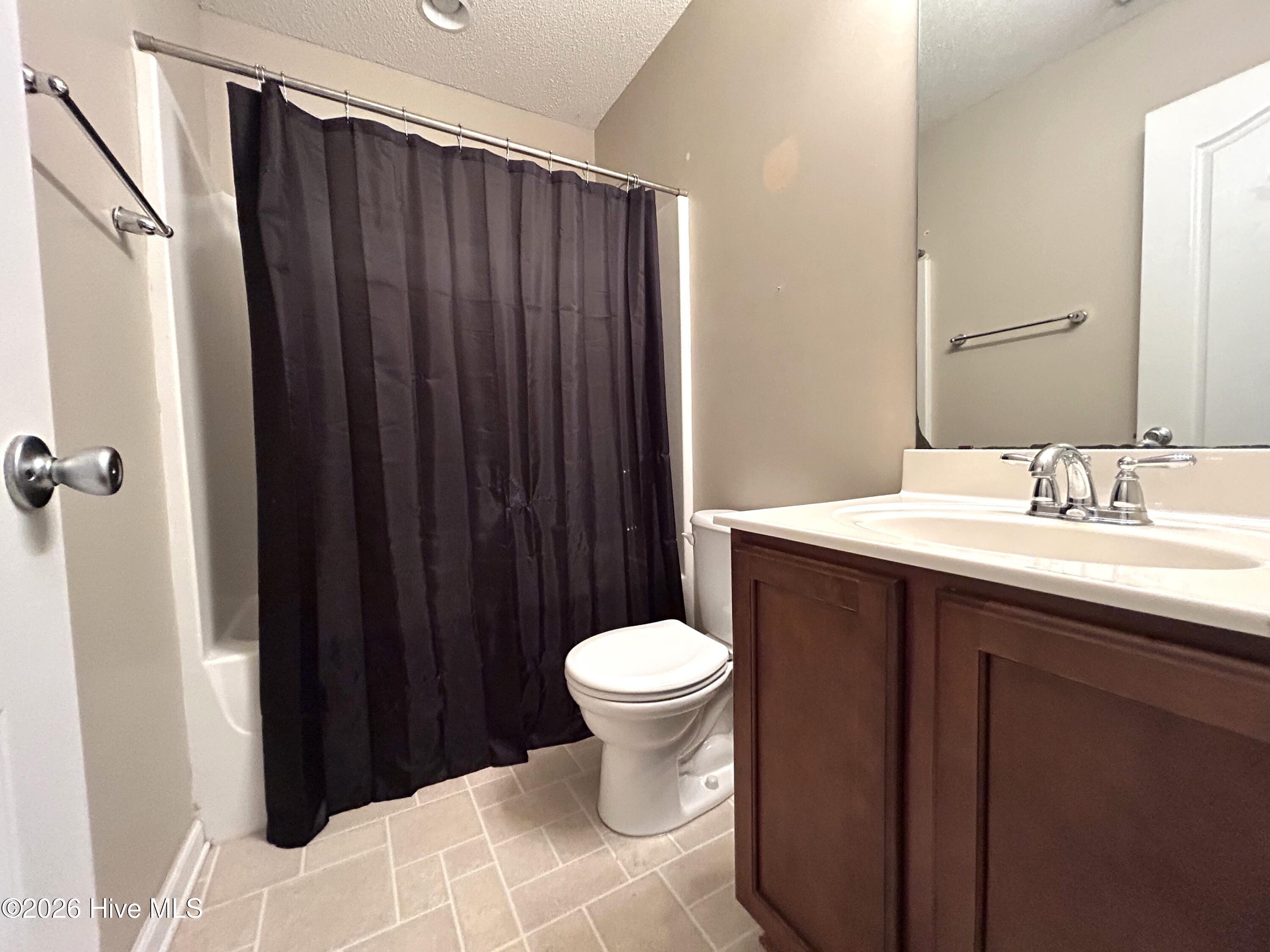 100547713 | Photo 11