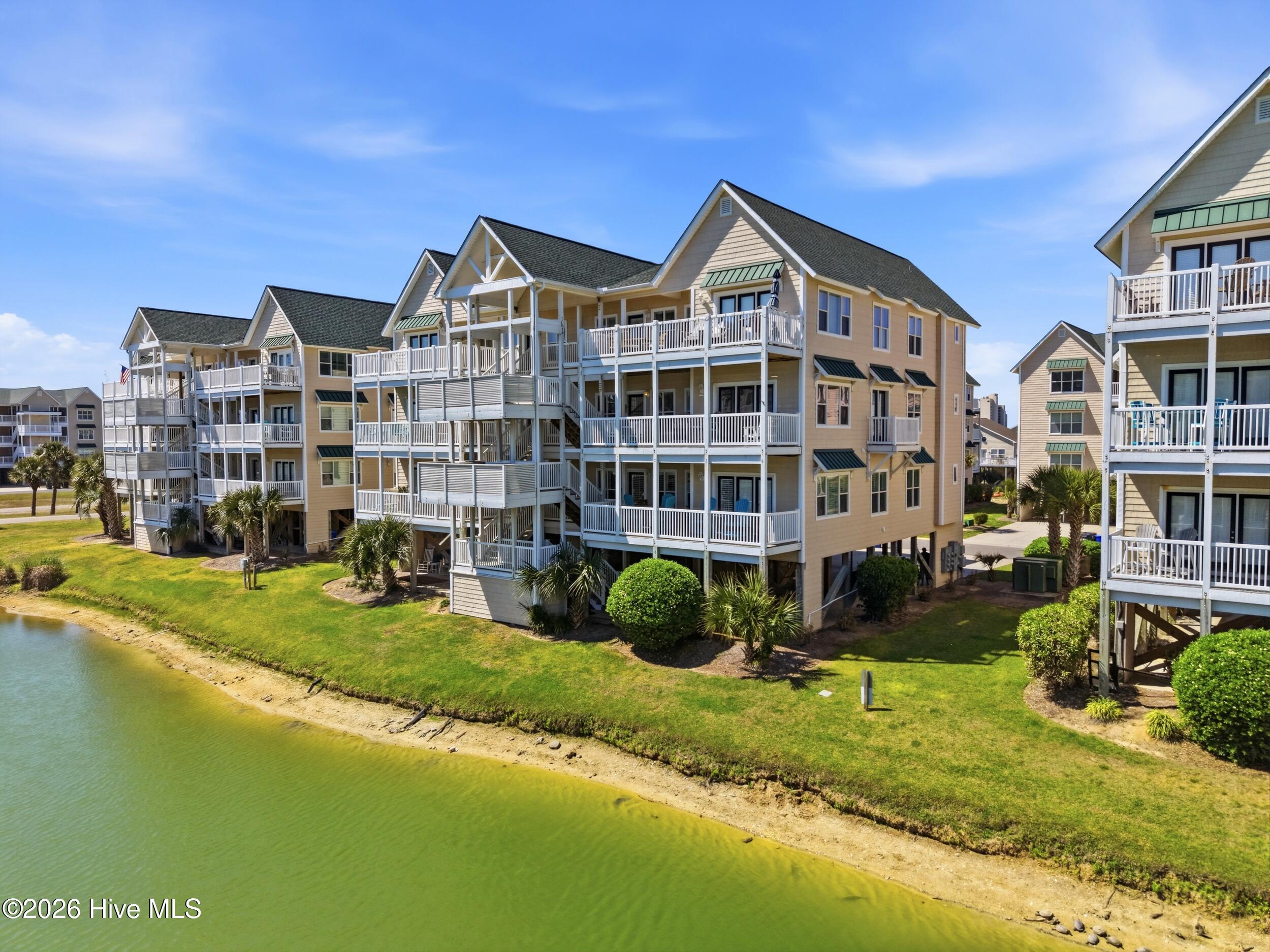 100567598 | Photo 42