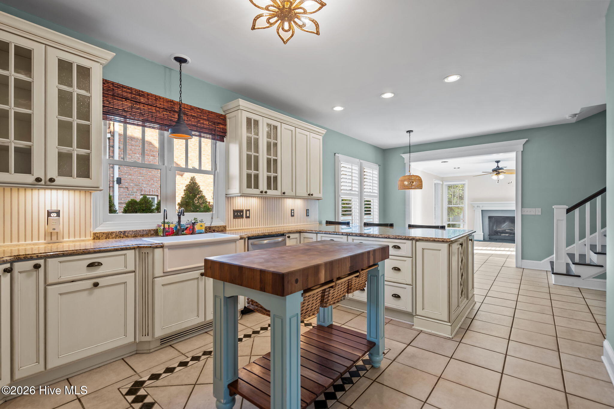 100565239 | Photo 17