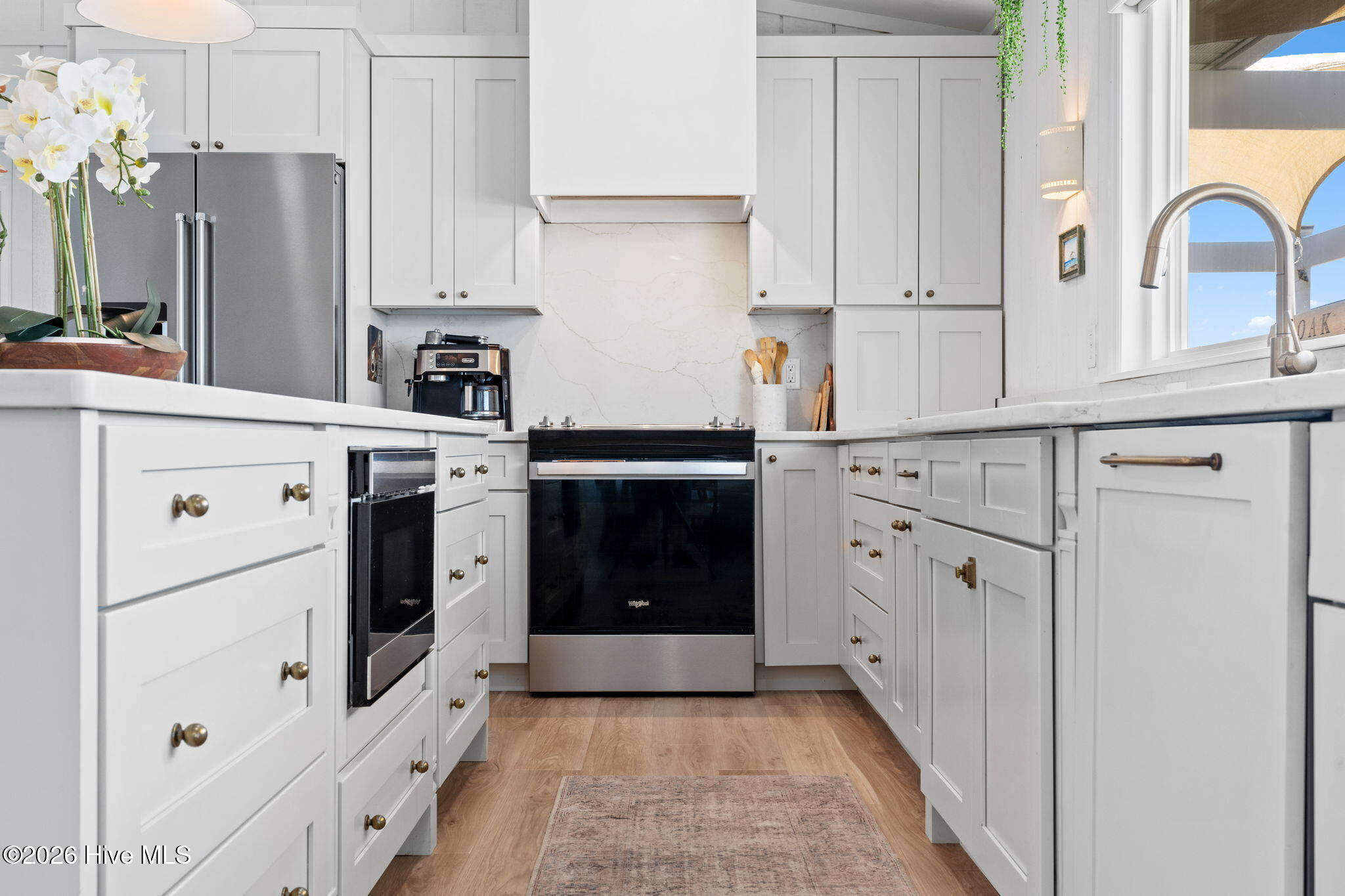 100567694 | Photo 14