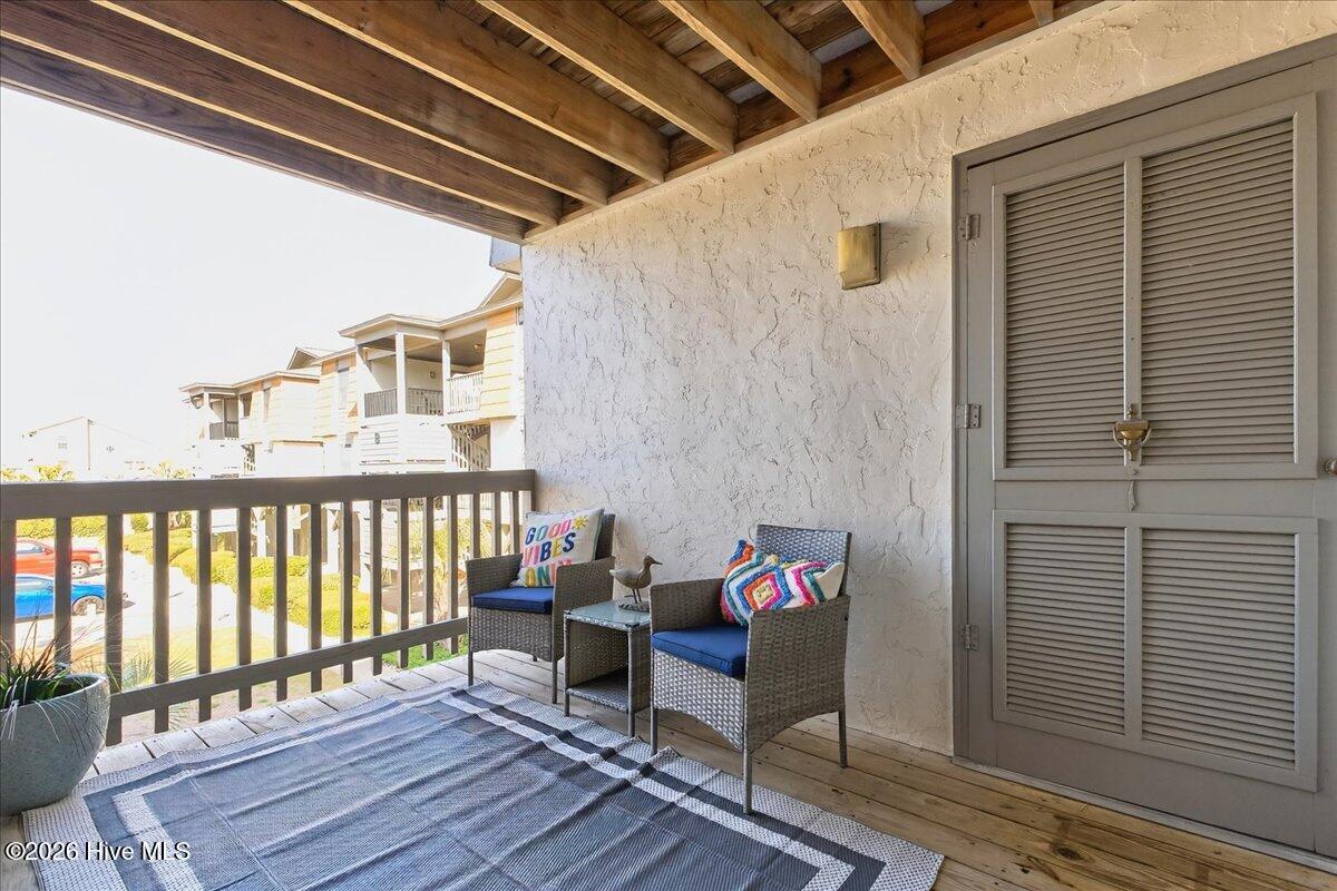 100549520 | Photo 19