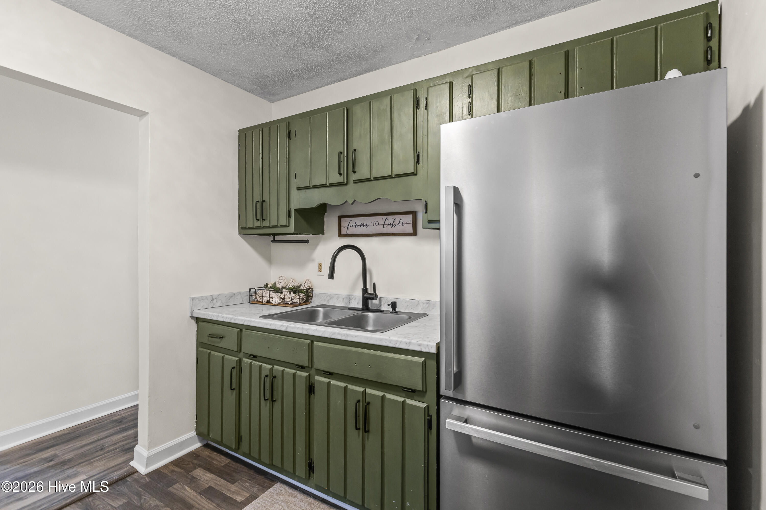 100550211 | Photo 12