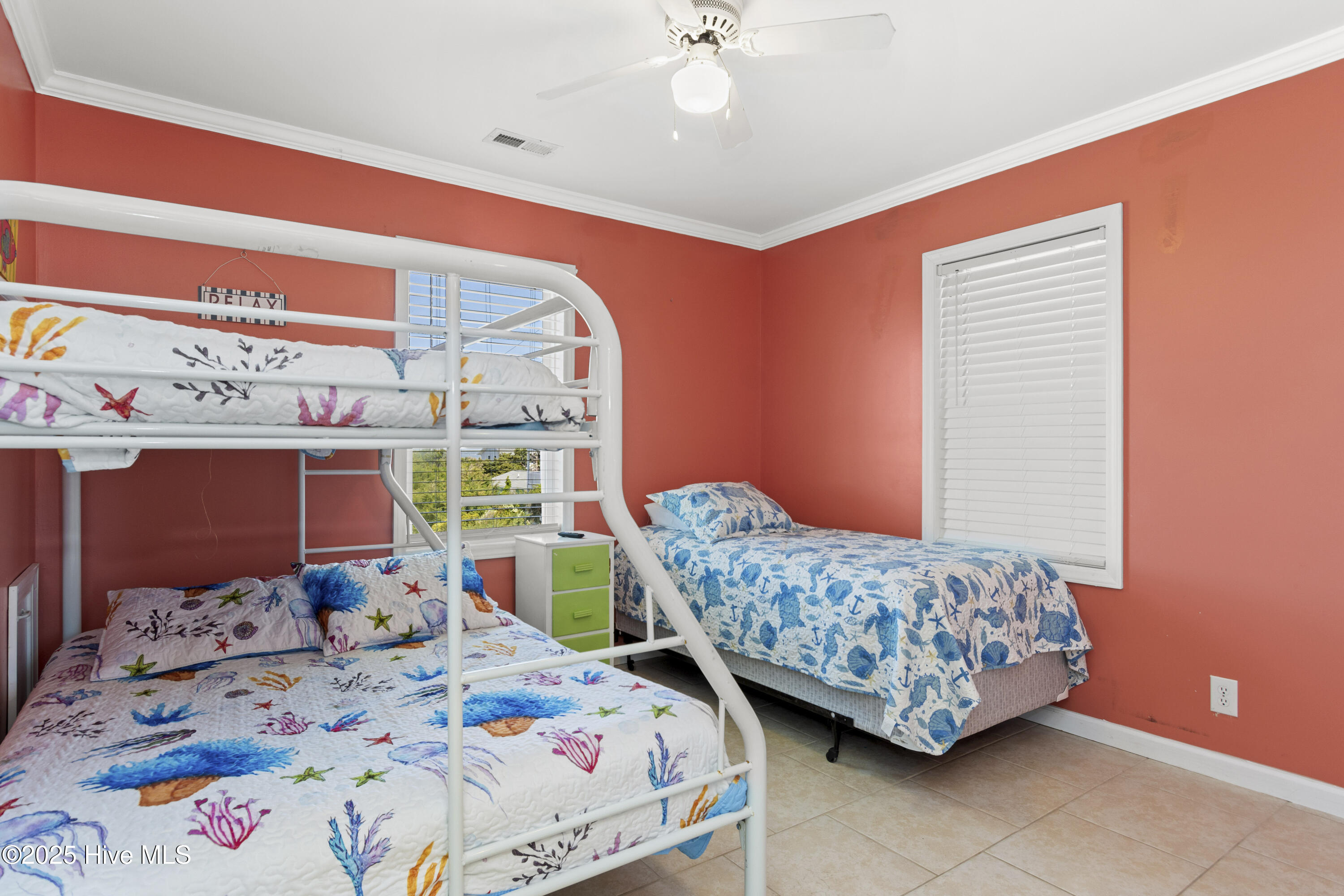 100523829 | Photo 48