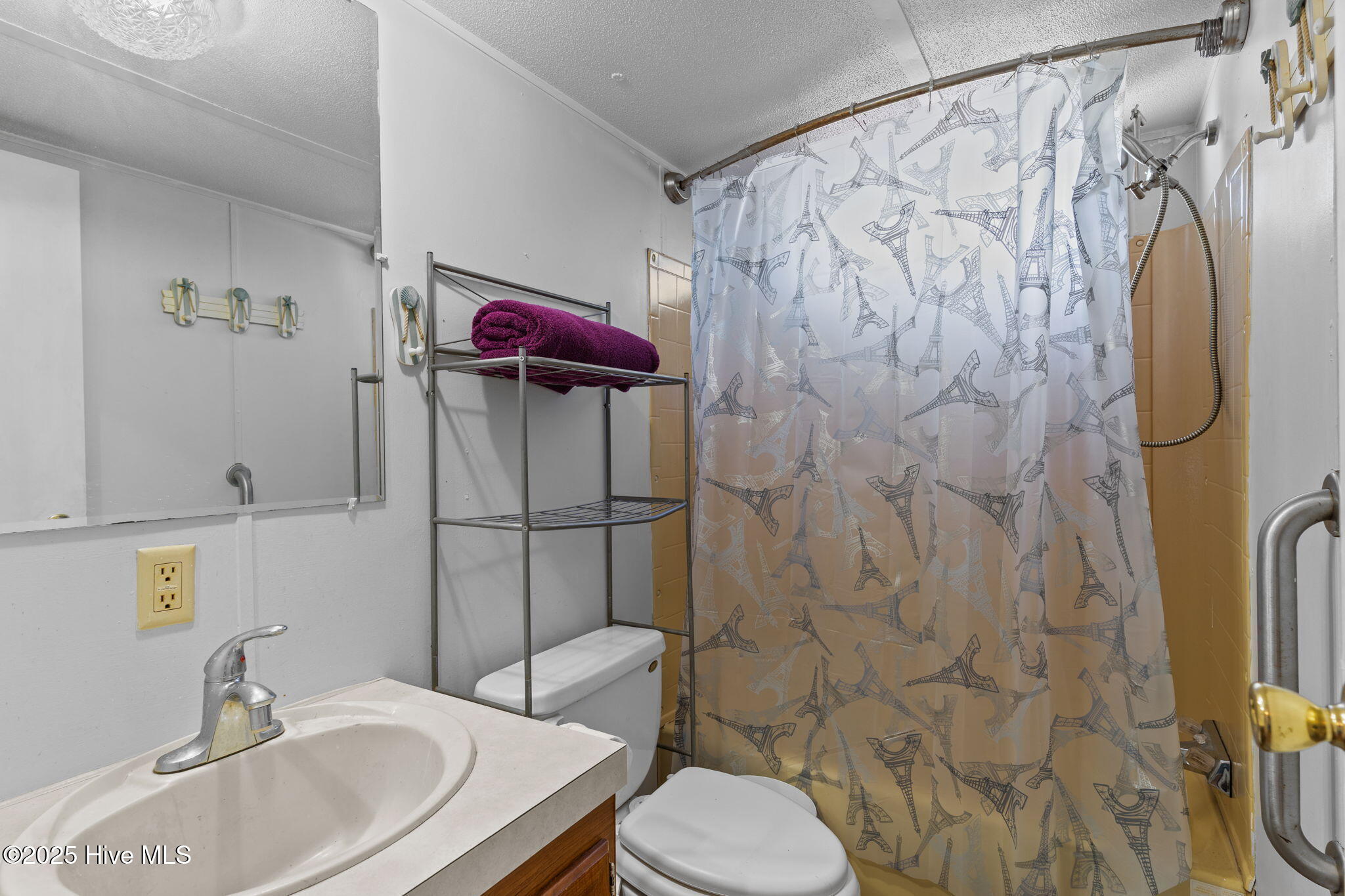 100539780 | Photo 31