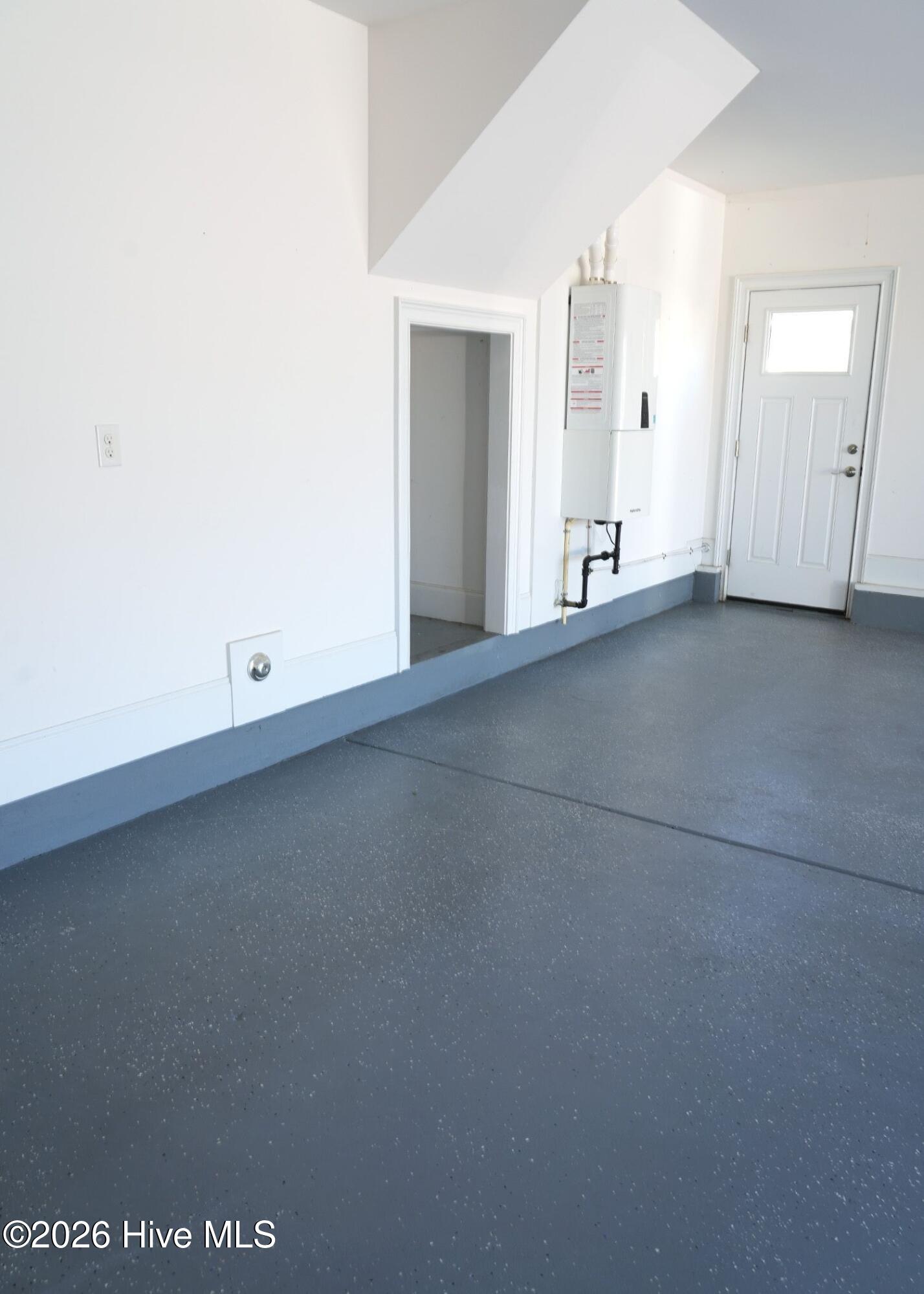 100554172 | Photo 32