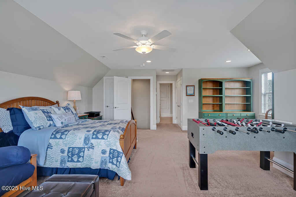 100514477 | Photo 34