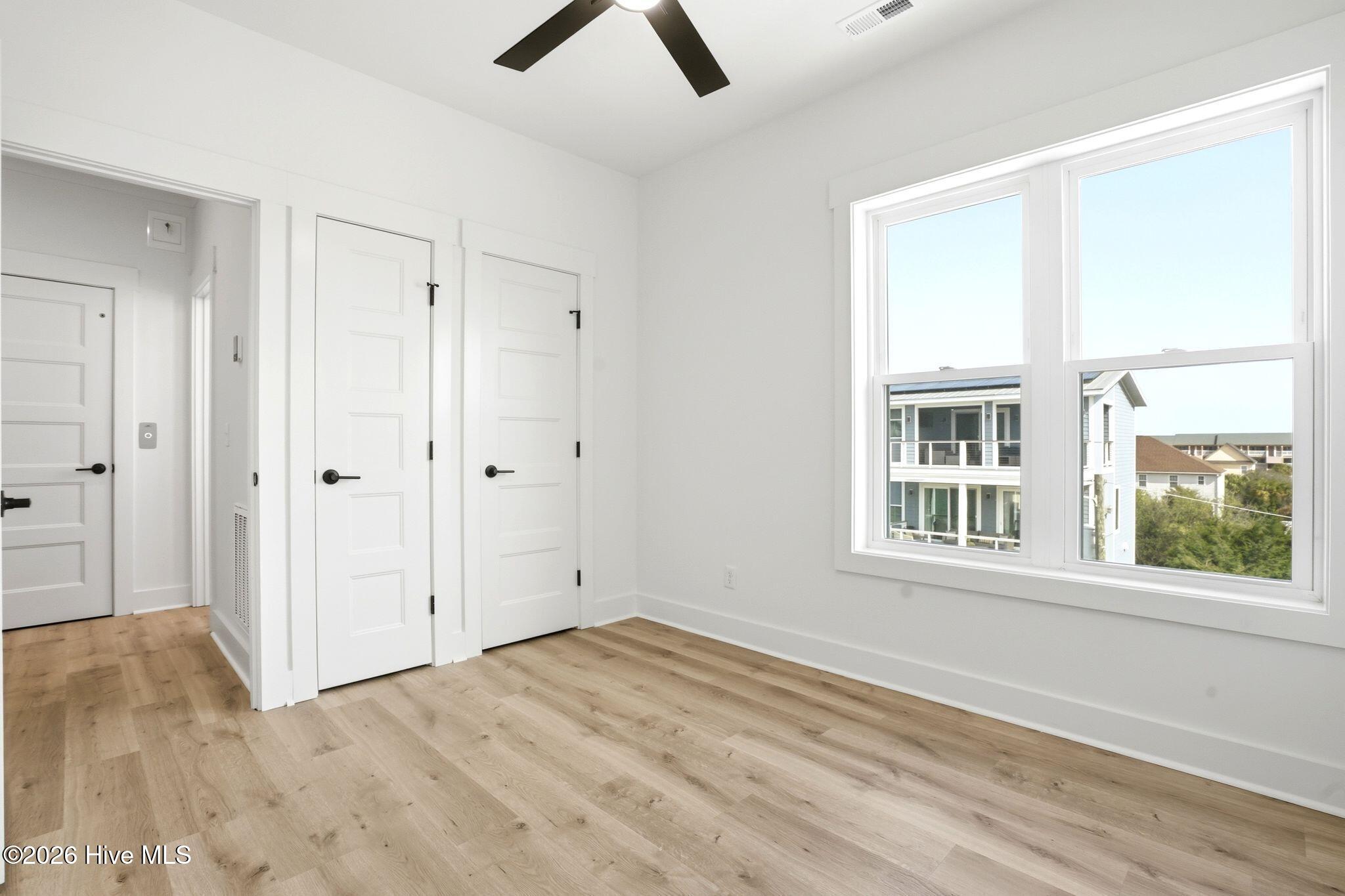 100561284 | Photo 68