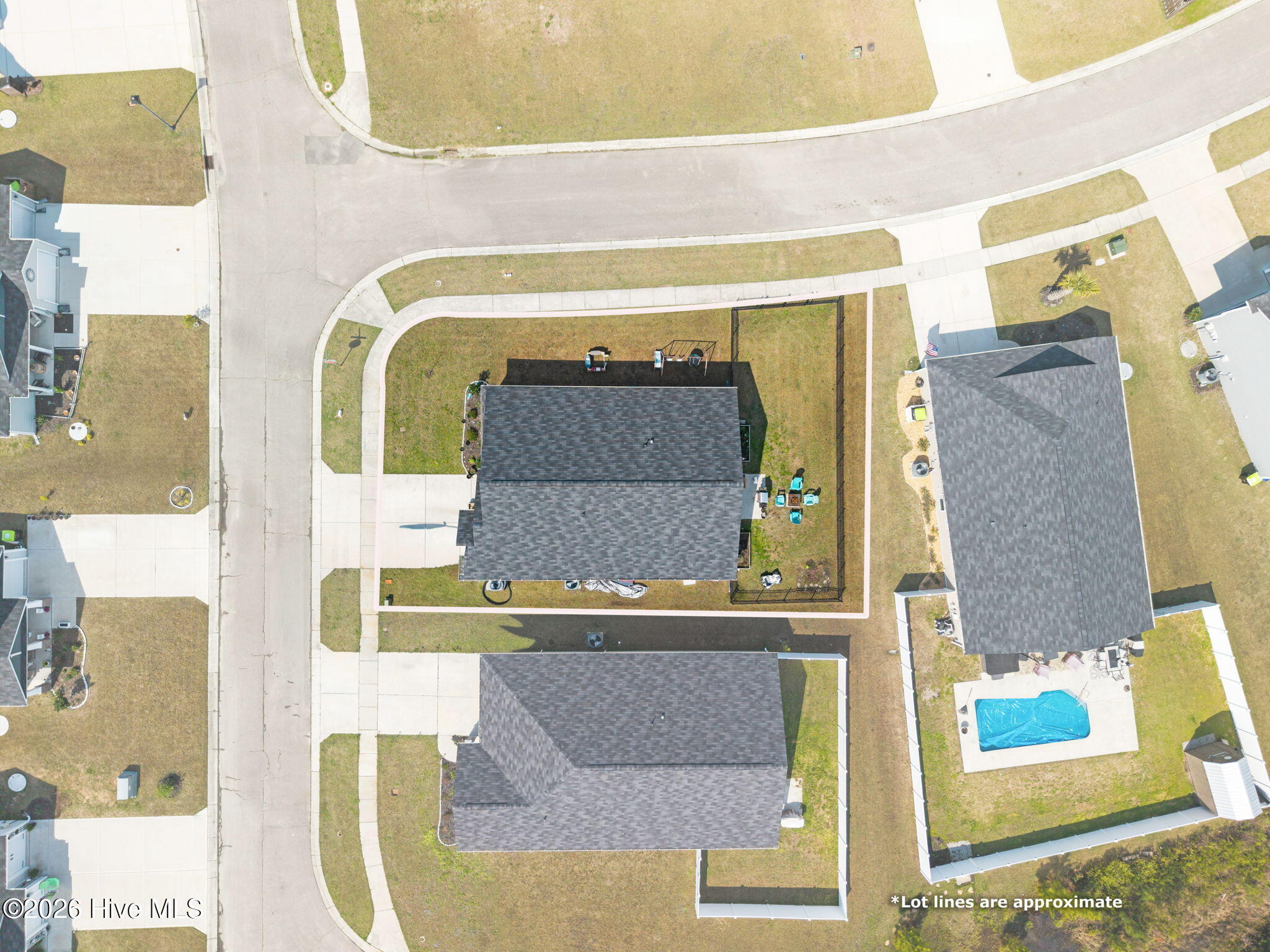 100560384 | Photo 25