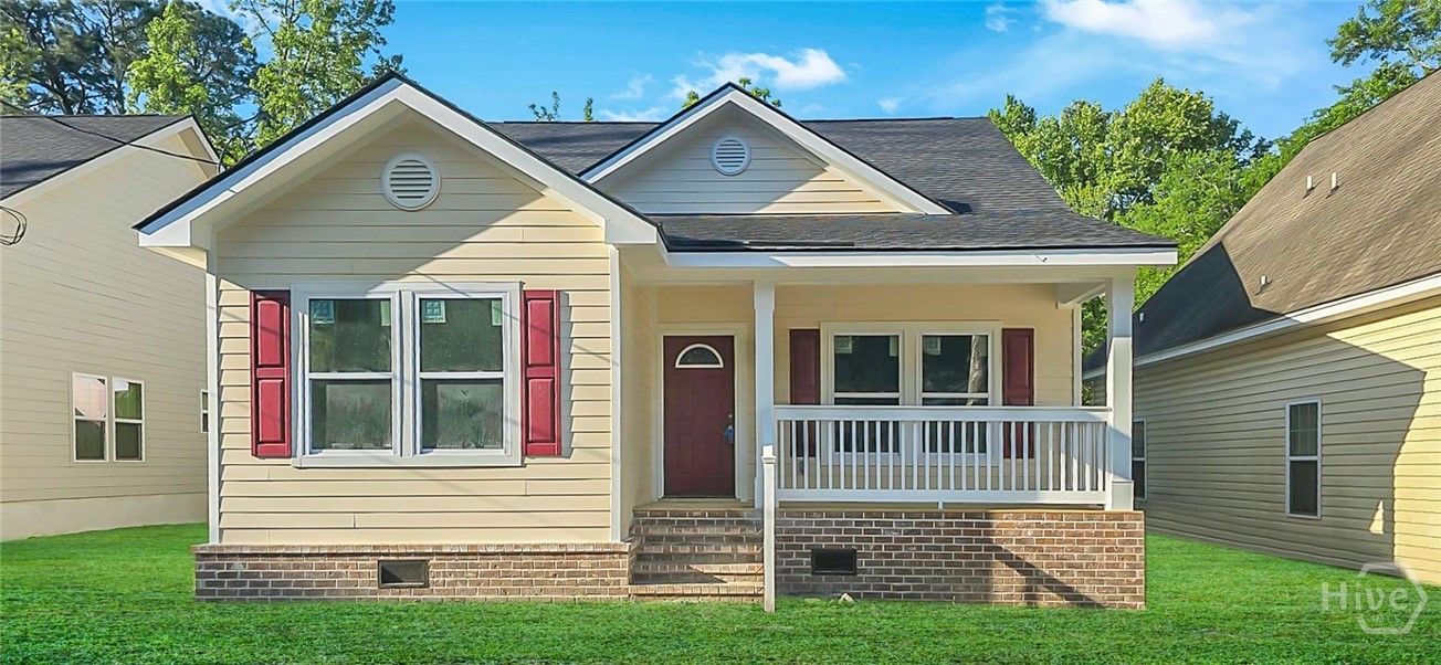 Homes for sale in Savannah, GA | 2003 Tuskegee St, Savannah, GA 31405 | MLS# SA342716