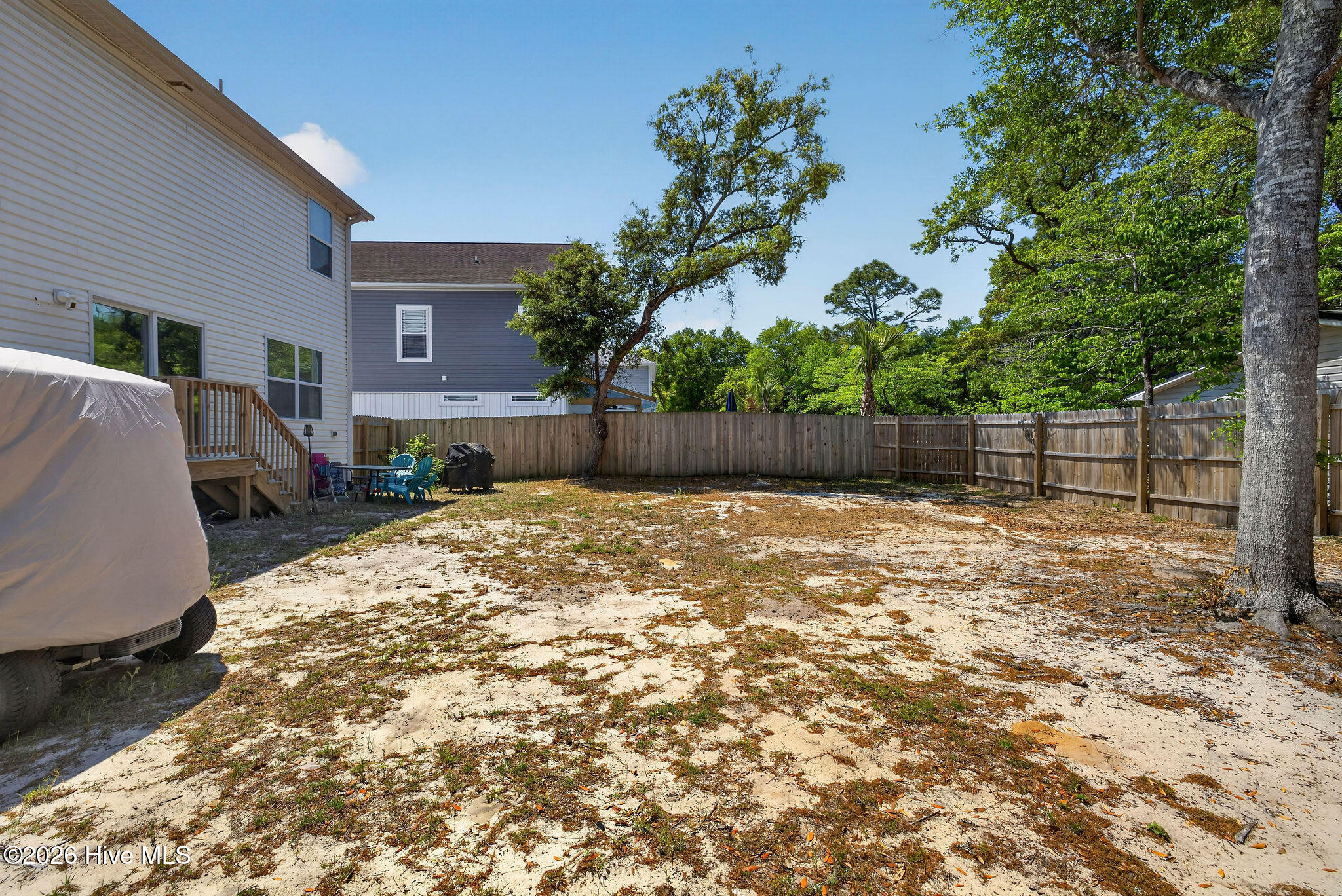 100570587 | Photo 43