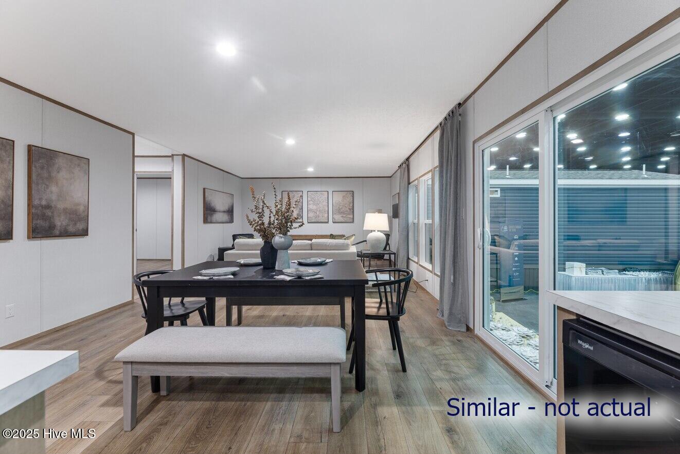 100547231 | Photo 26