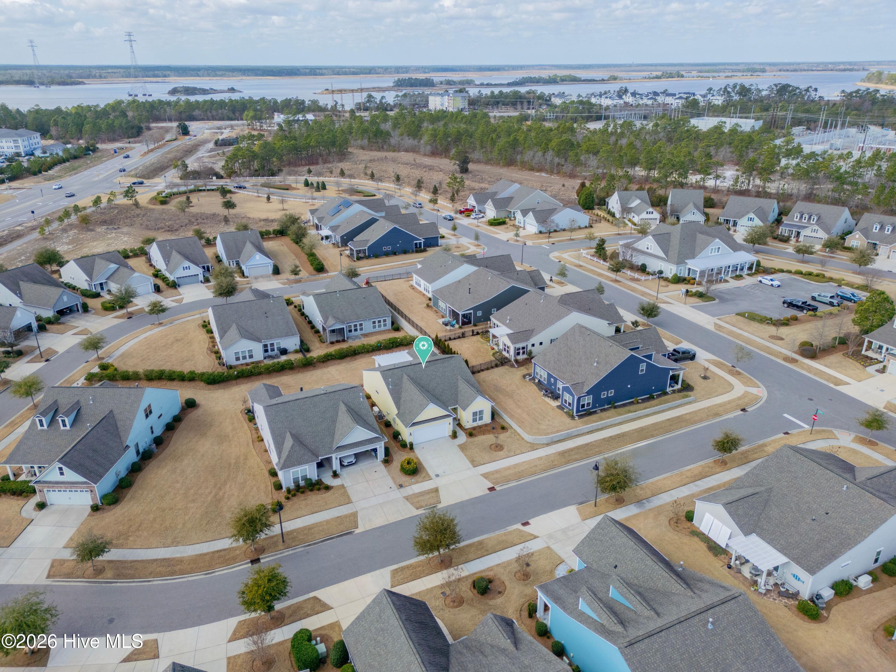 100558560 | Photo 30