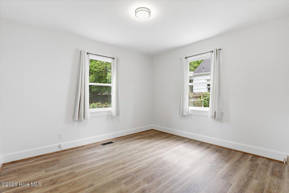 17-1313 Maple St-17