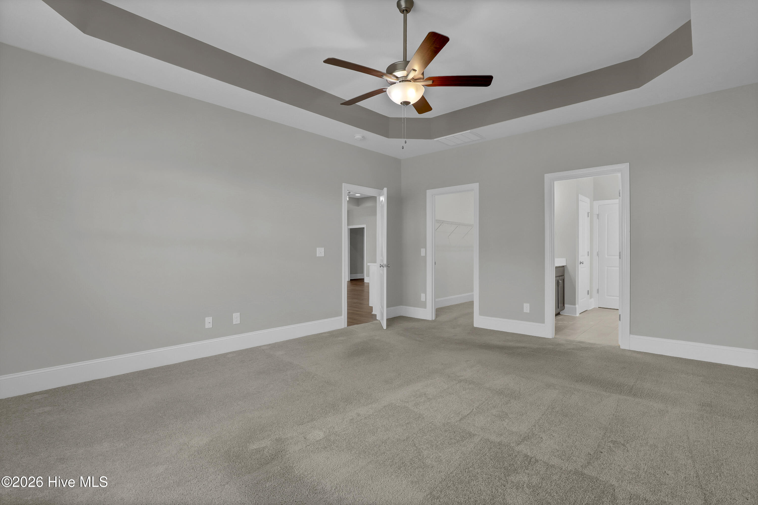 100564151 | Photo 14