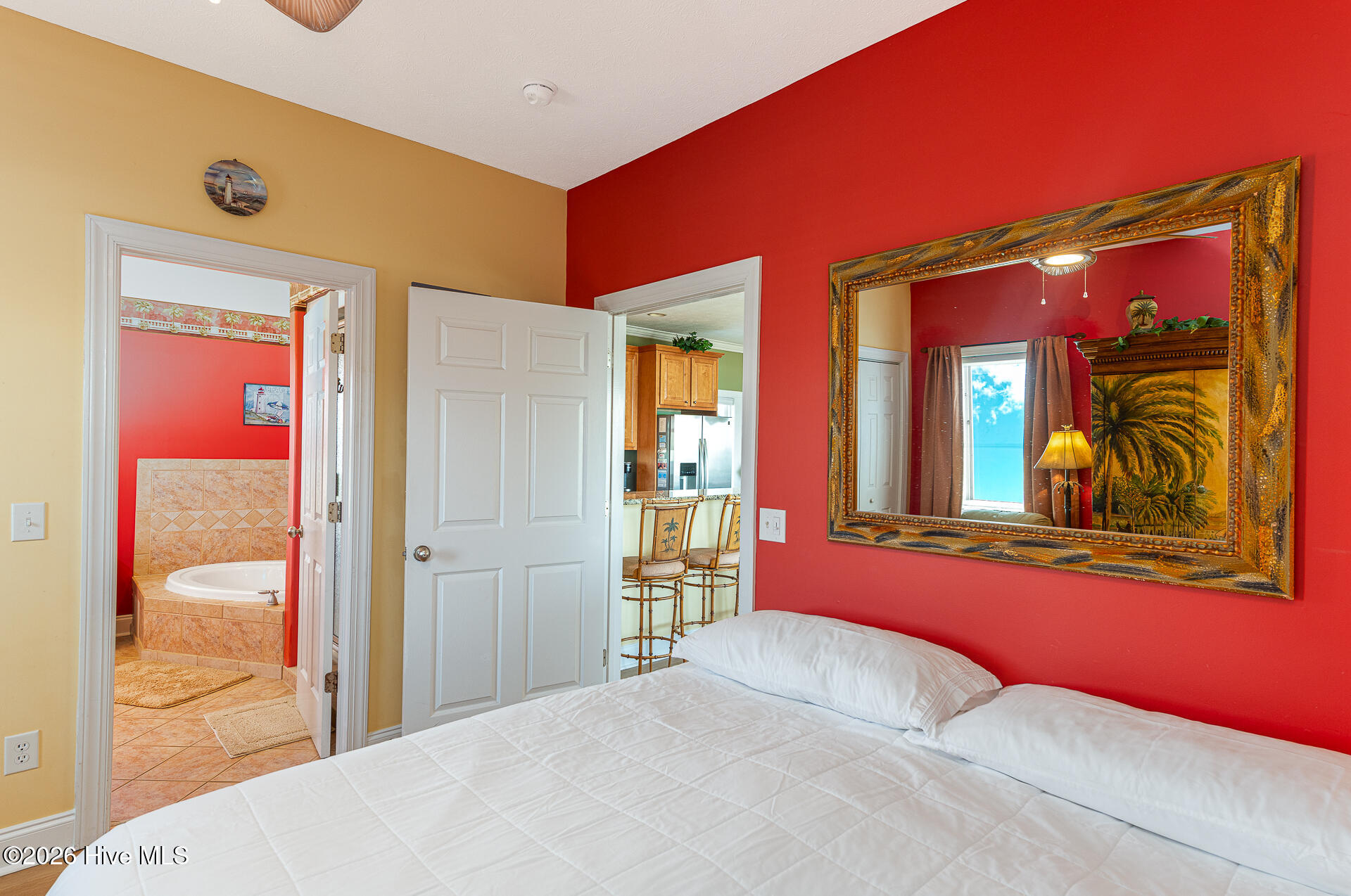 100558758 | Photo 27