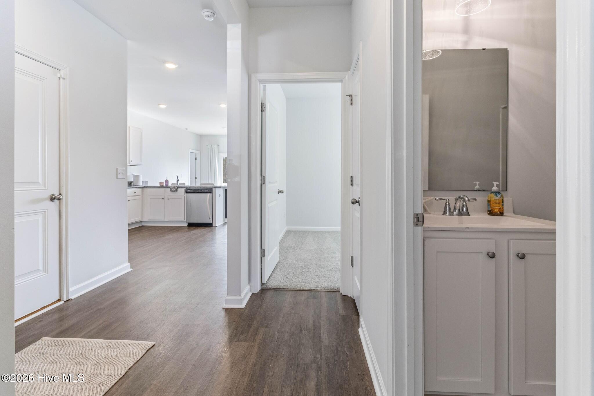 100556096 | Photo 15